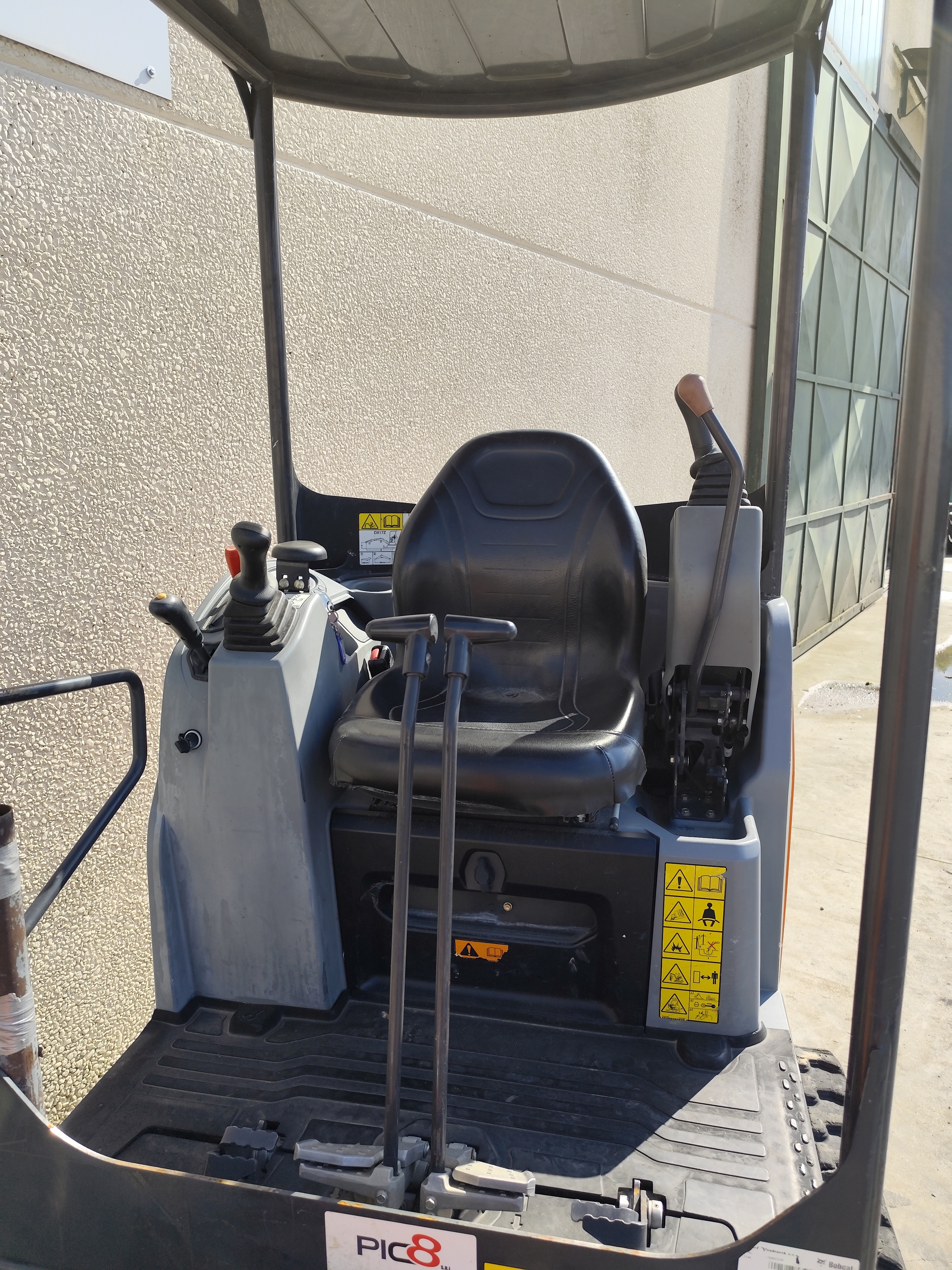 Miniescavatore cingolato Doosan DX17Z in vendita - foto 8