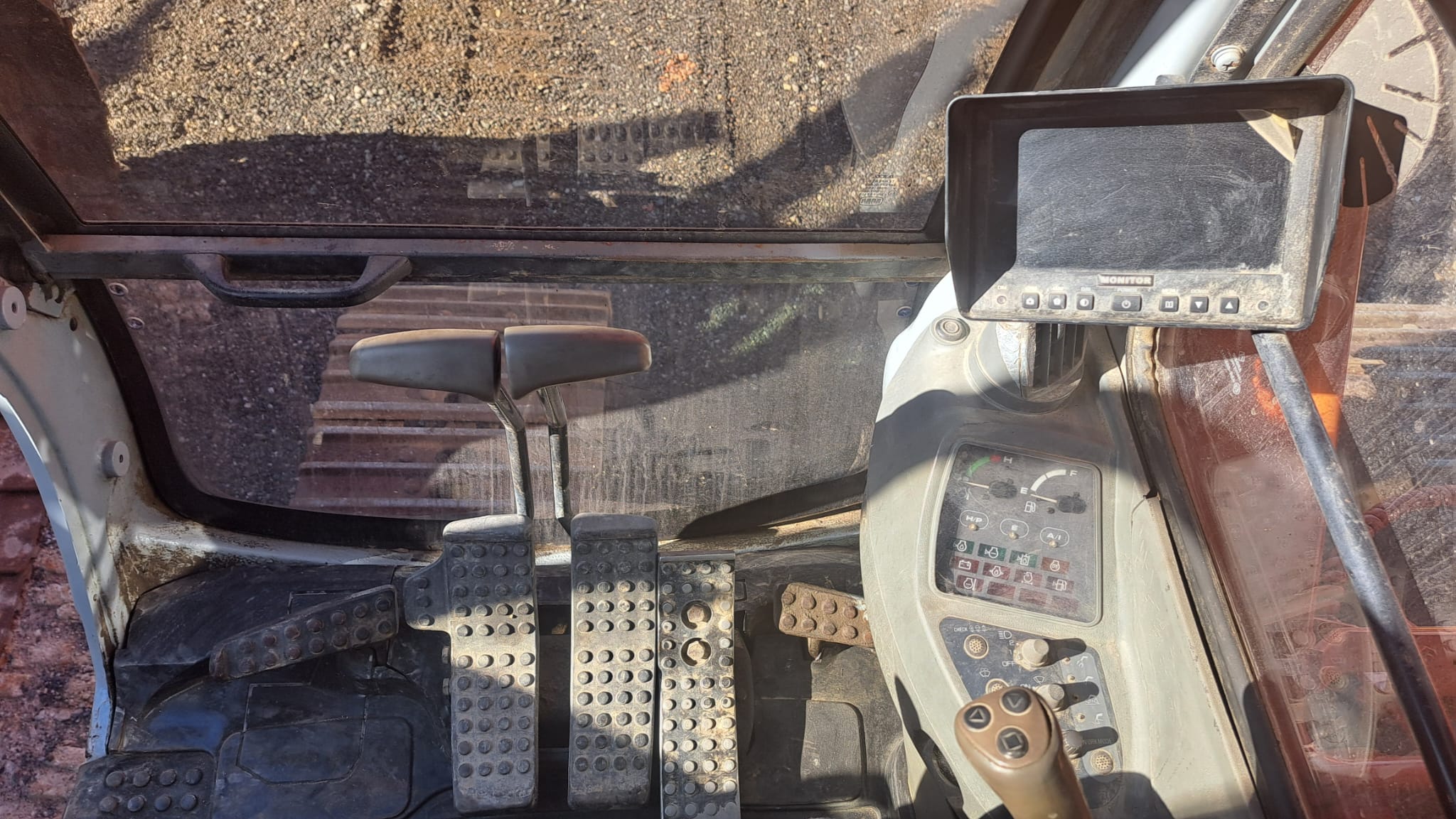 Escavatore cingolato Fiat Hitachi EX215 in vendita - foto 8