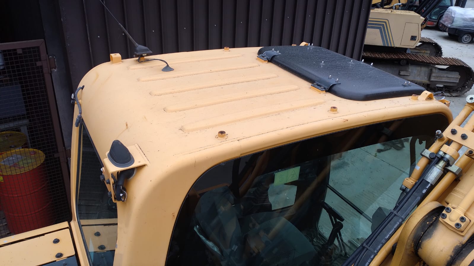 Escavatore cingolato Hyundai - Robex 220NLC-9A in vendita - foto 16