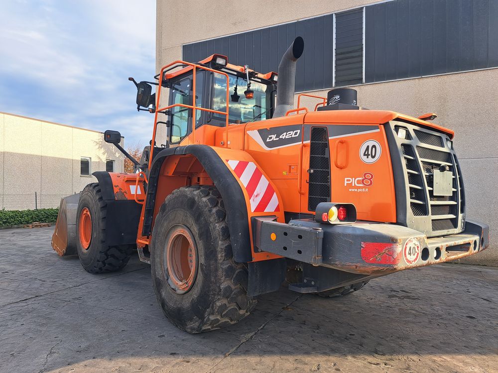 Pala gommata Doosan DL420-5 in vendita - foto 14