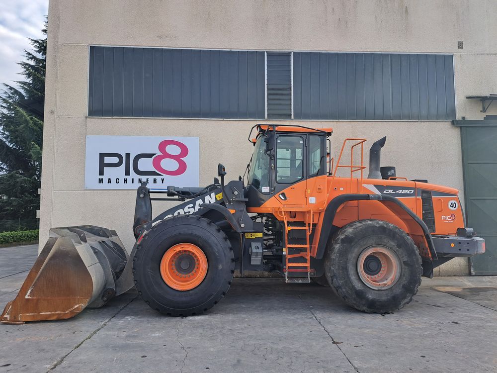 Pala gommata Doosan DL420-5 in vendita - foto 1