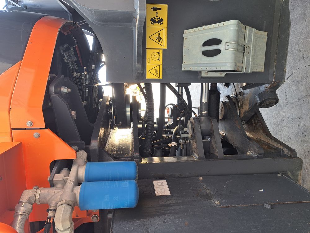 Pala gommata Doosan DL420-5 in vendita - foto 2