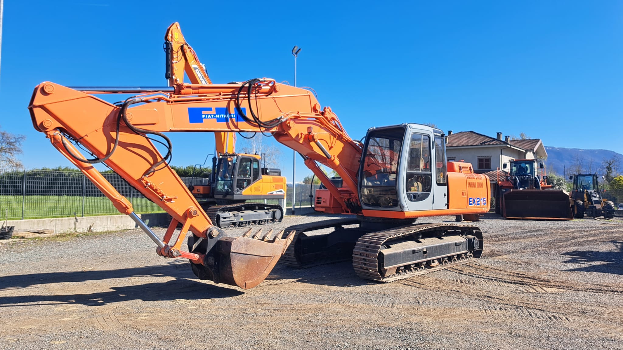 Escavatore cingolato Fiat Hitachi EX215 in vendita - foto 1