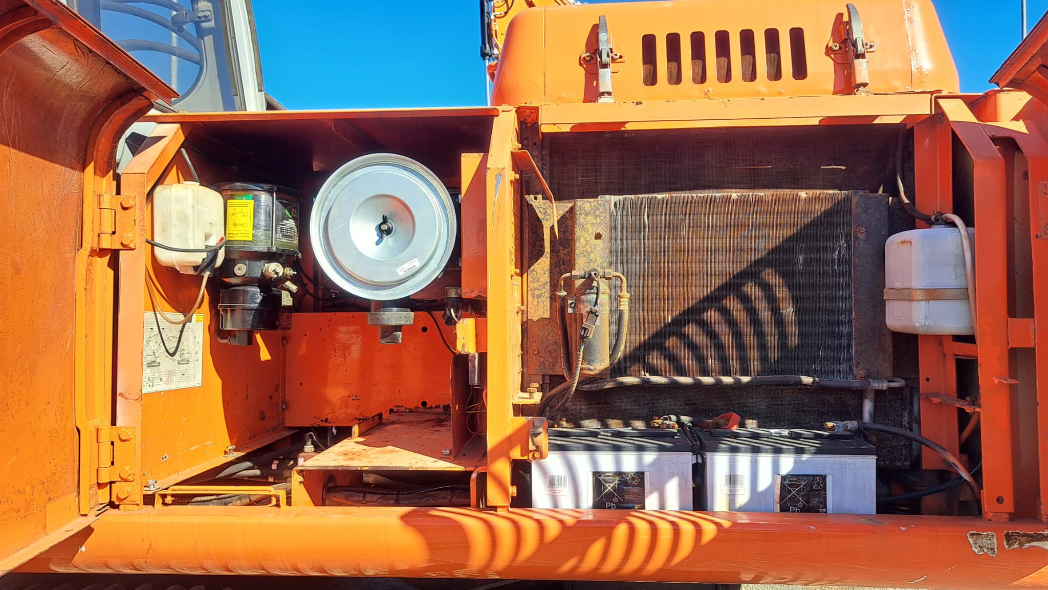 Escavatore cingolato Fiat Hitachi EX215 in vendita - foto 13