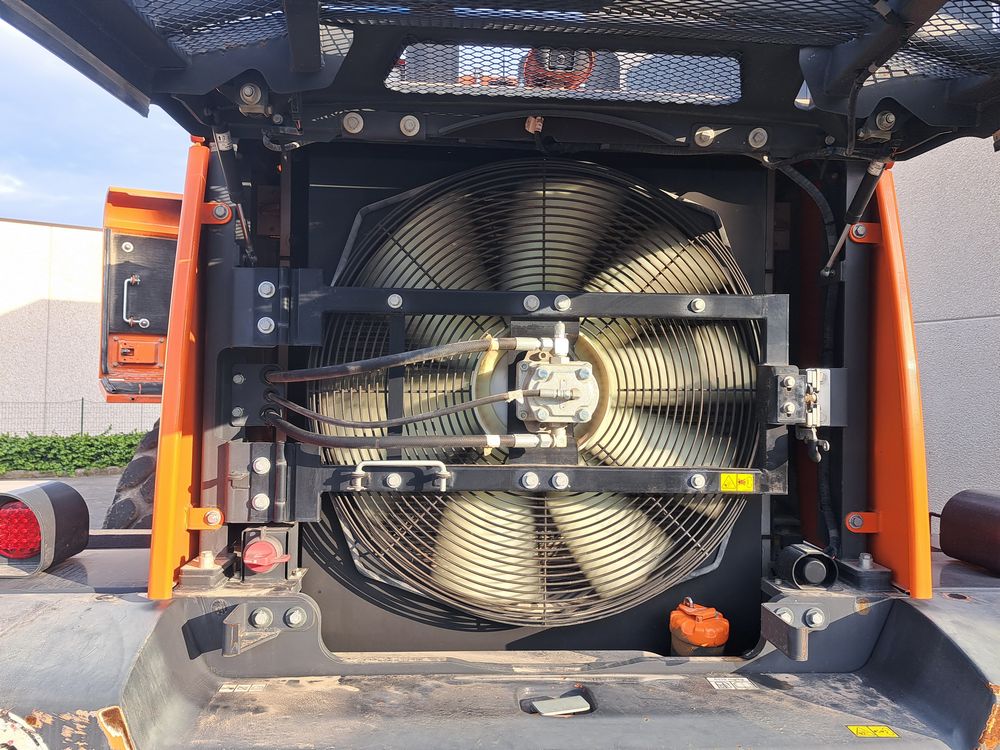 Pala gommata Doosan DL420-5 in vendita - foto 6