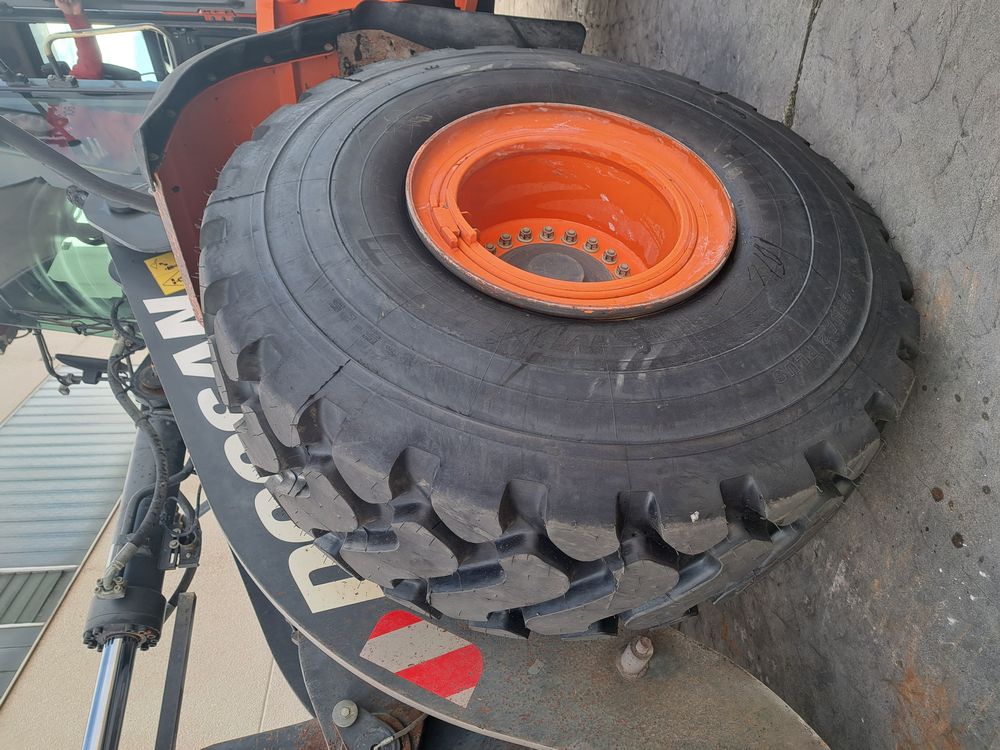 Pala gommata Doosan DL420-5 in vendita - foto 10