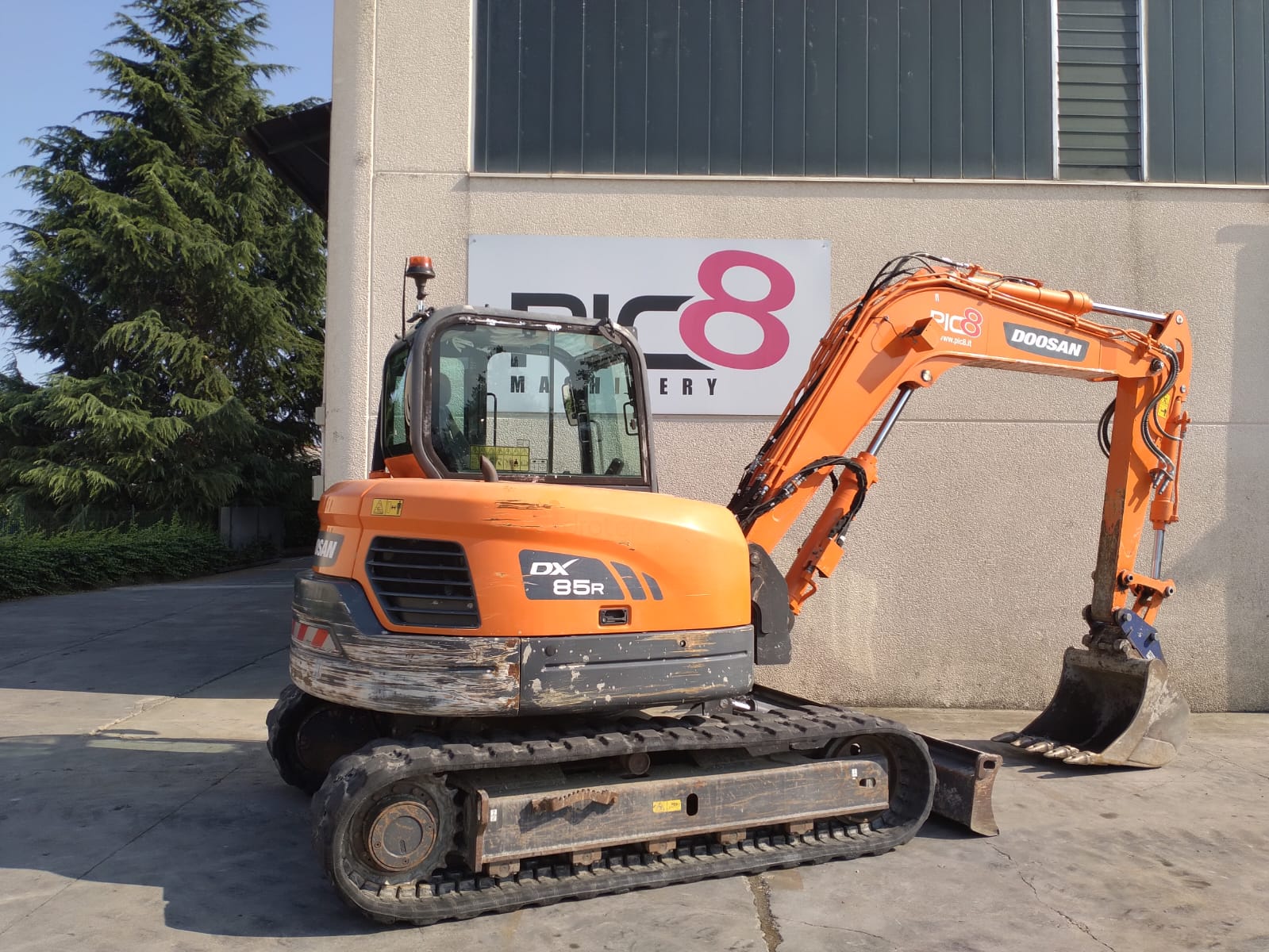 Escavatore cingolato Doosan DX85R-3 in vendita - foto 6