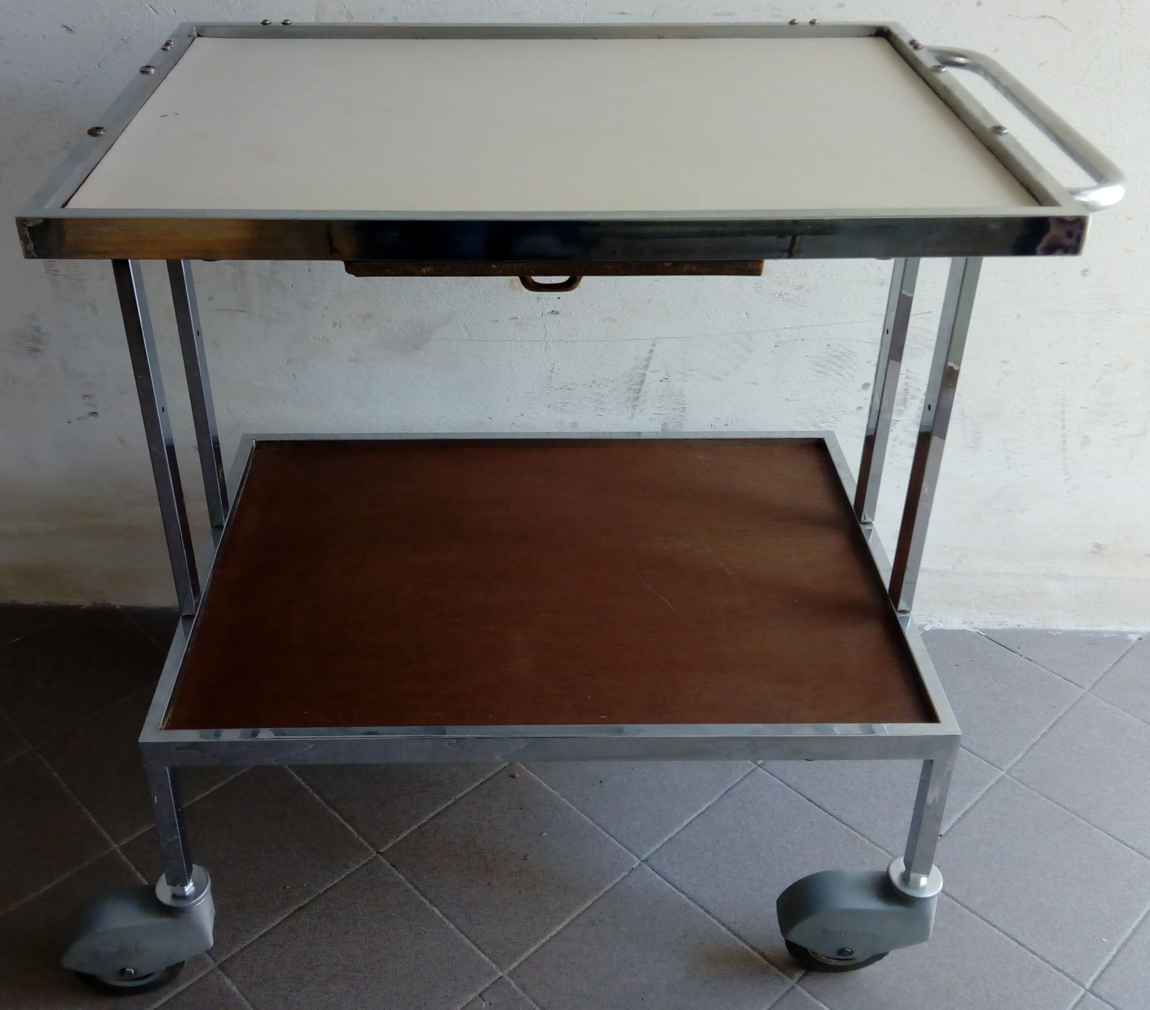 Carrello Portavivande con piano estraibile e Acciaio in vendita - foto 1