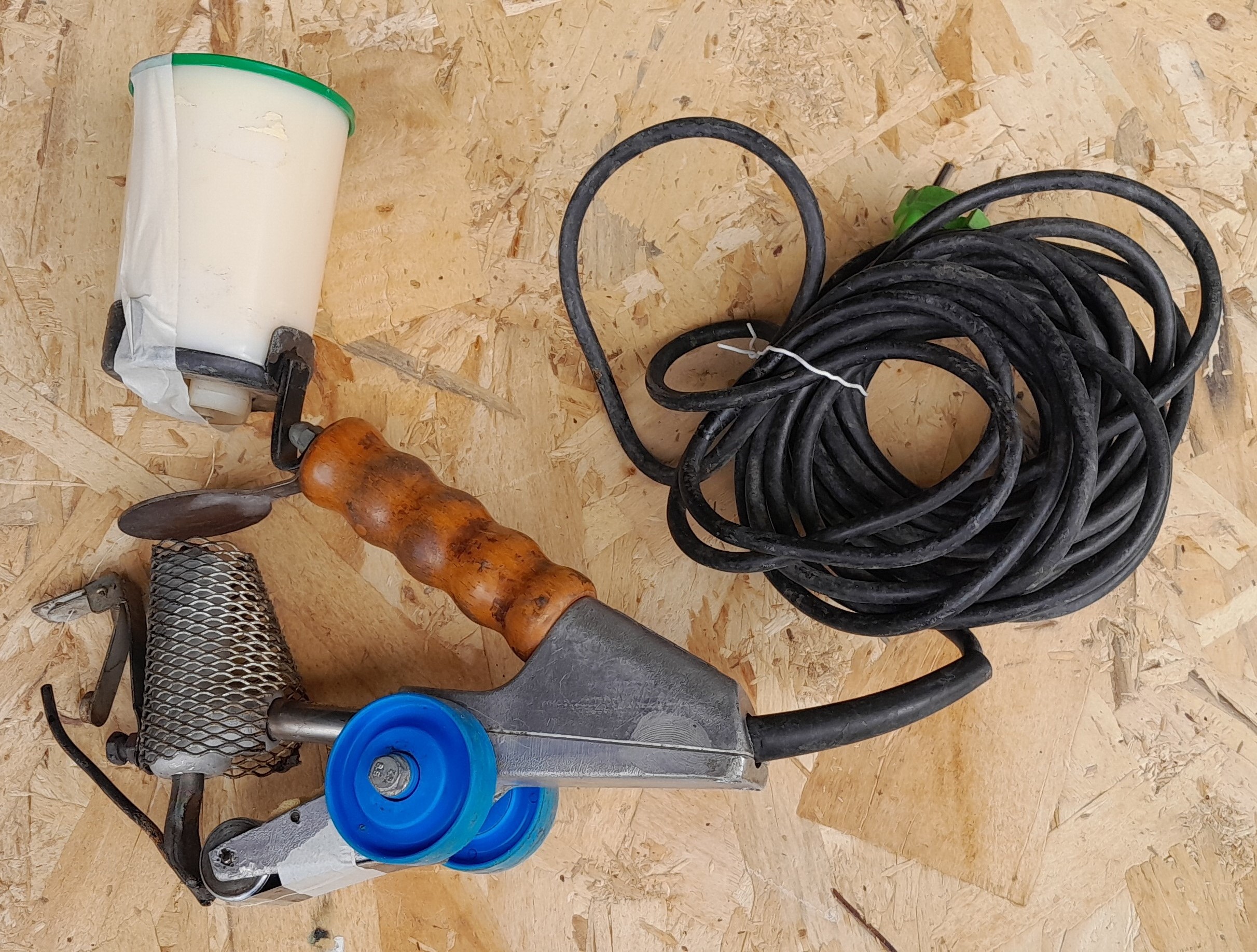 Giuntatrice Kuper a filo a caldo pre-collato Manuale in vendita - foto 3