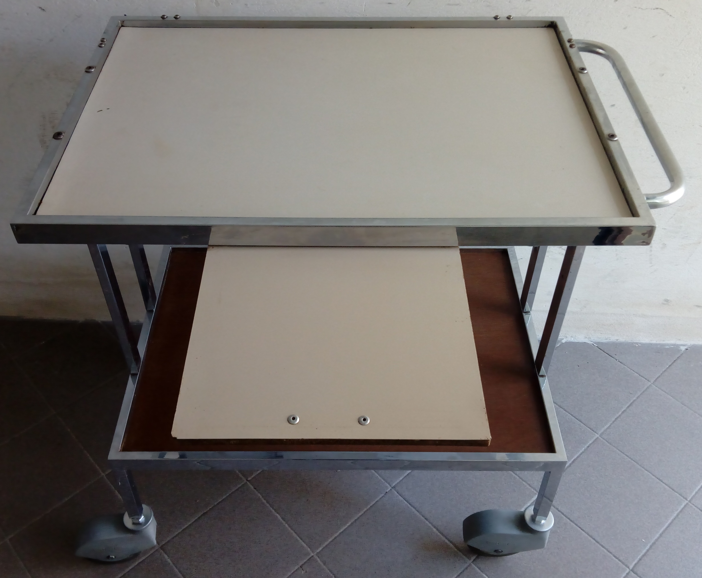 Carrello Portavivande con piano estraibile e Acciaio in vendita - foto 2