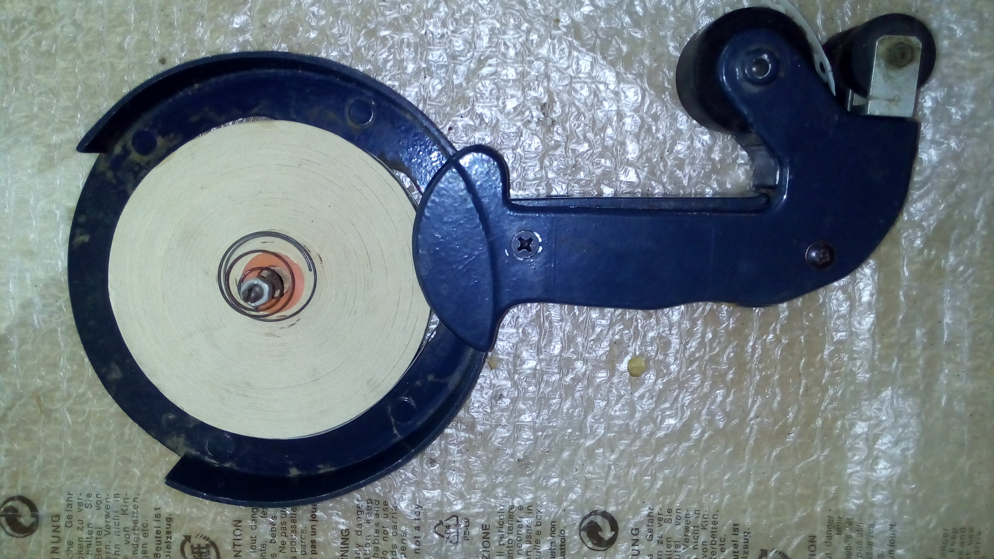 Applicatore manuale di carta gommata per legno in vendita - foto 1