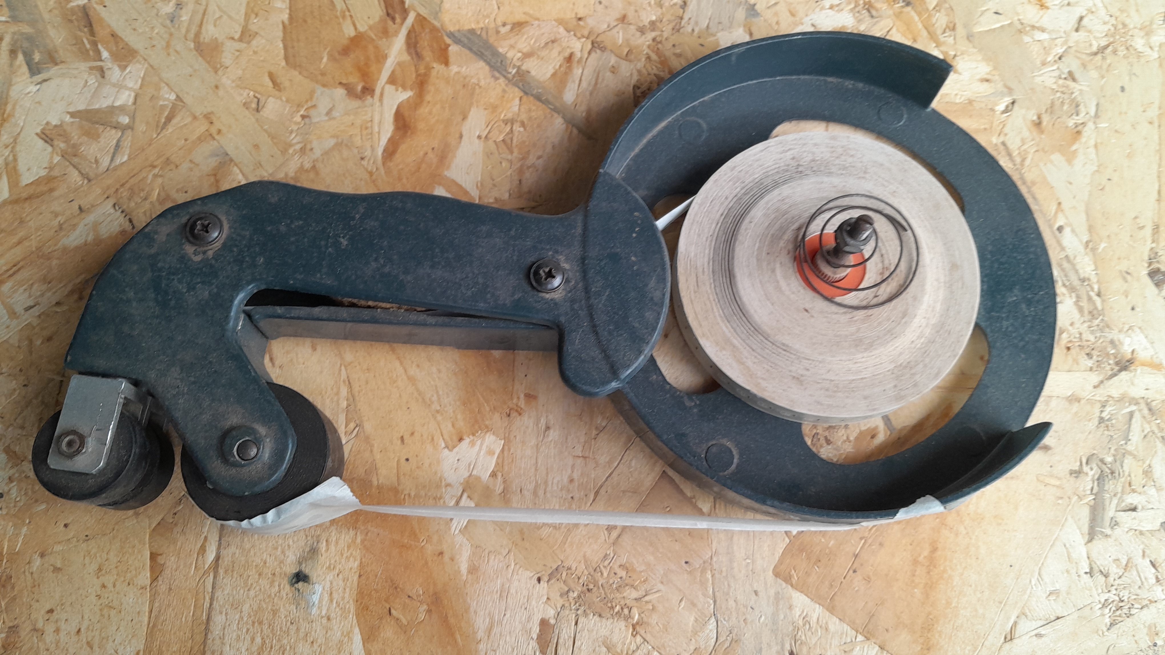 Applicatore manuale di nastro carta Pre-collata x legno in vendita - foto 2