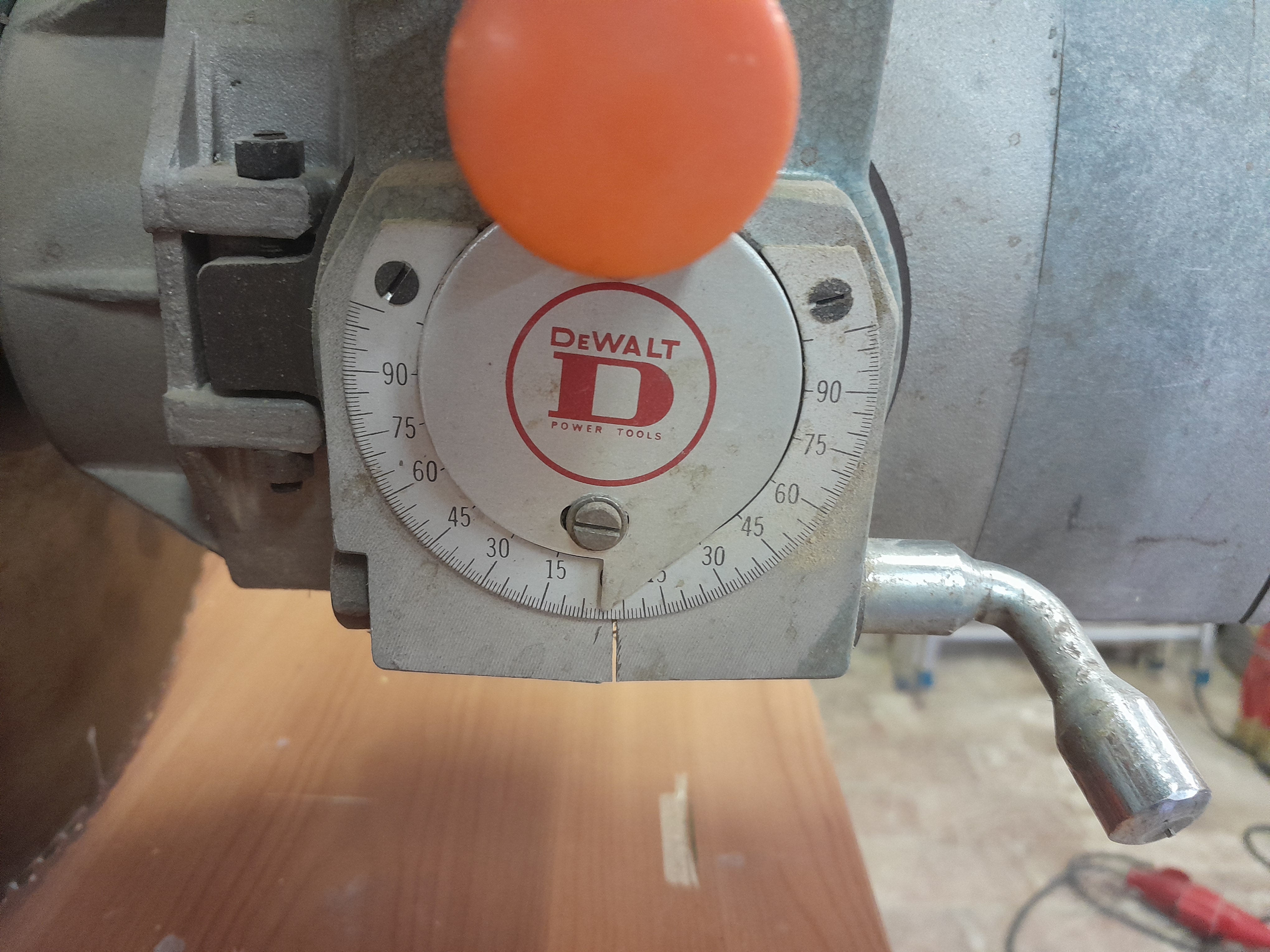 Sega radiale DEWALT mod. 1600 S legno e altri materiali in vendita - foto 8