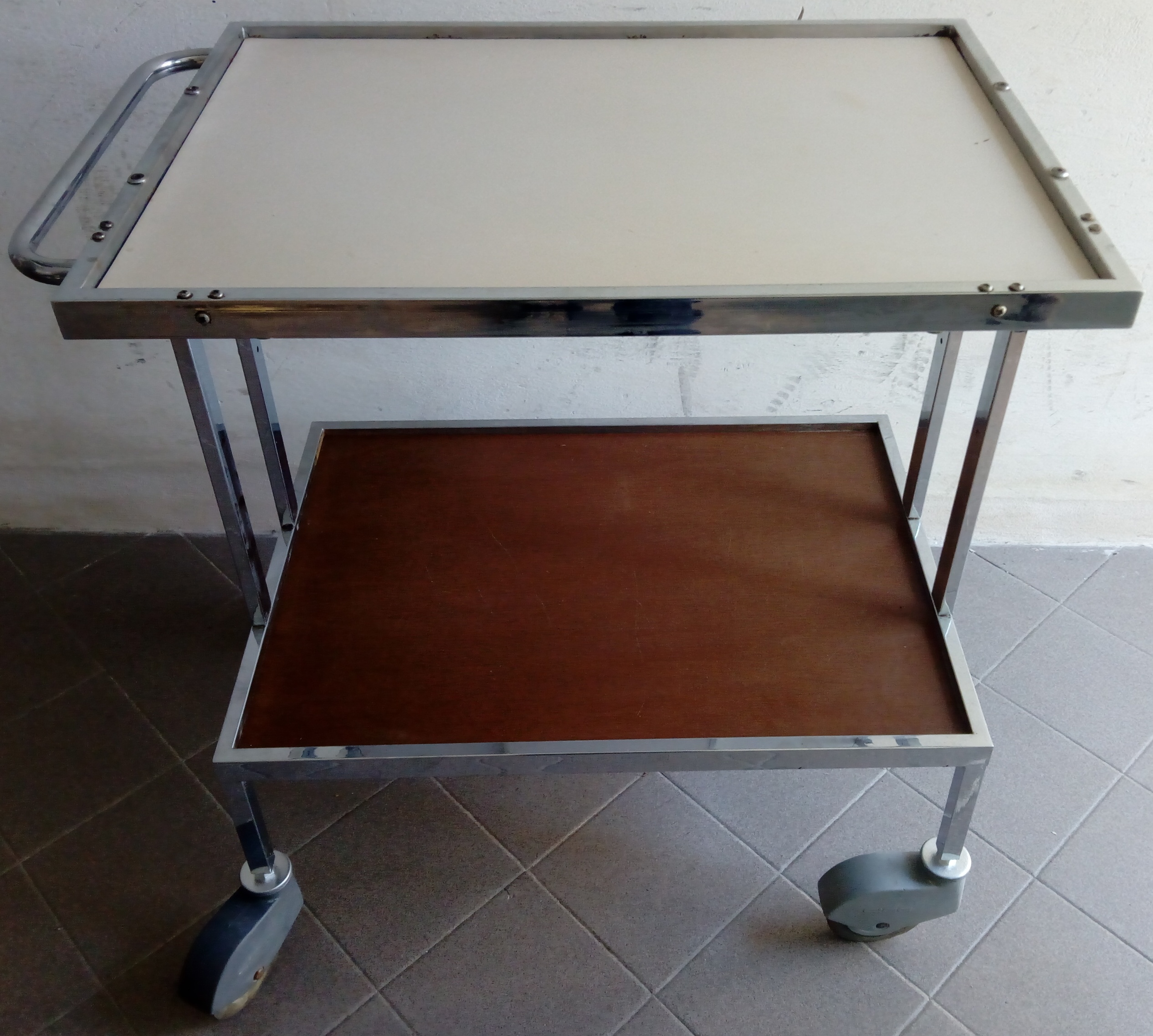 Carrello Portavivande con piano estraibile e Acciaio in vendita - foto 3