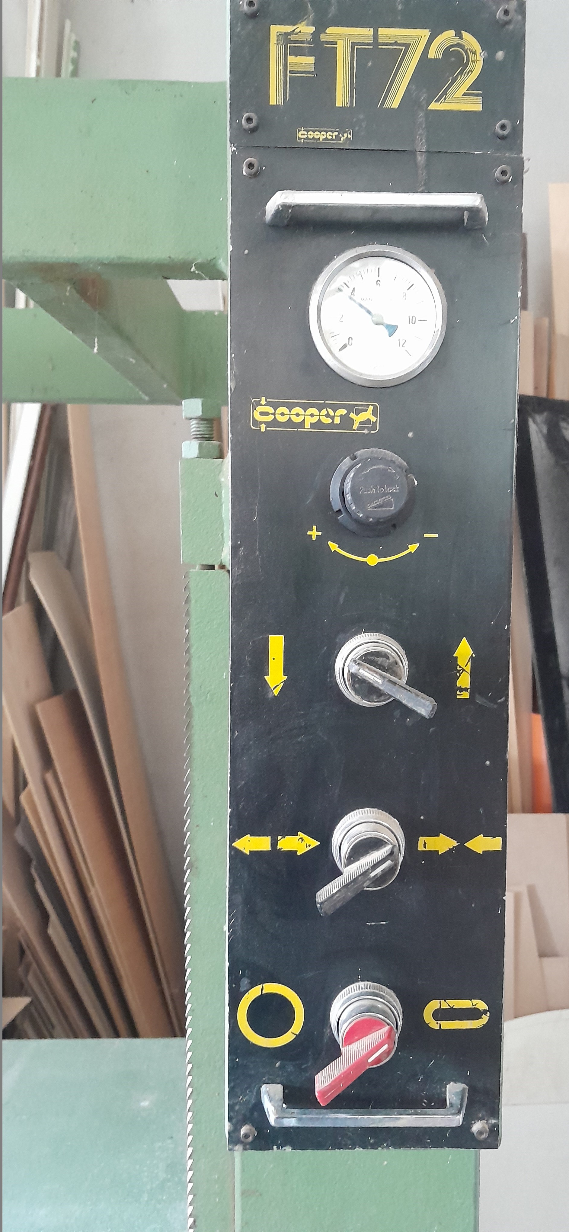 Pressa ad aria per Falegnameria marca COOPER Mod. FT 62 in vendita - foto 7