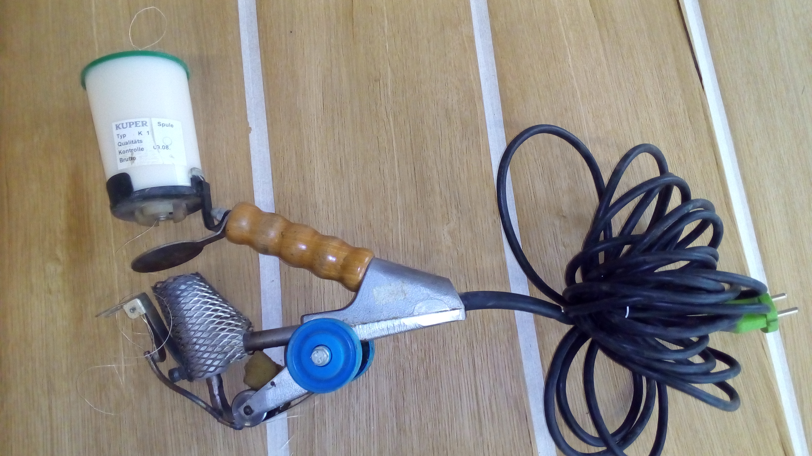 Giuntatrice Kuper a filo a caldo pre-collato Manuale in vendita - foto 7