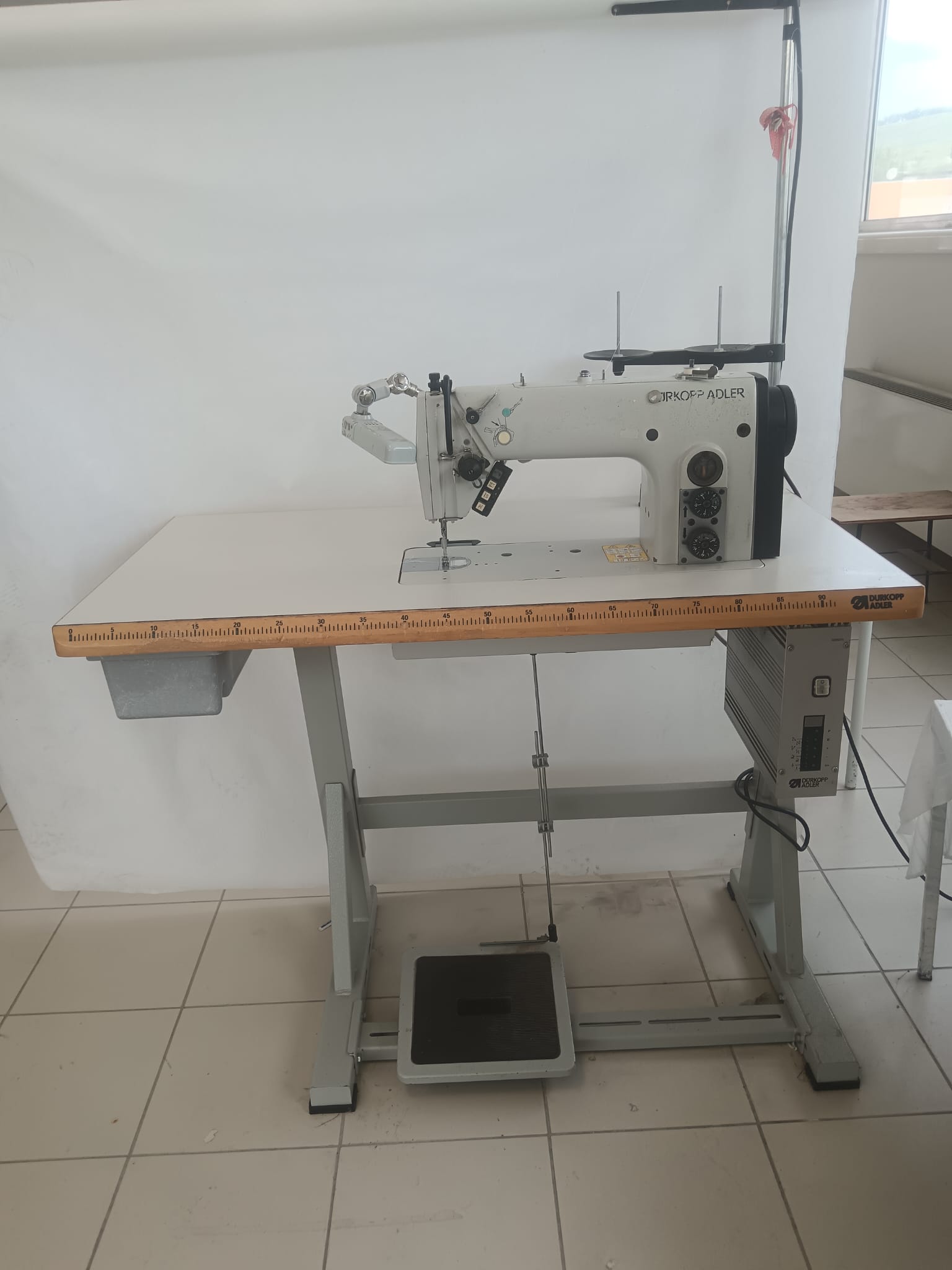 macchina da cucire Durkopp Adler 272  in vendita - foto 1