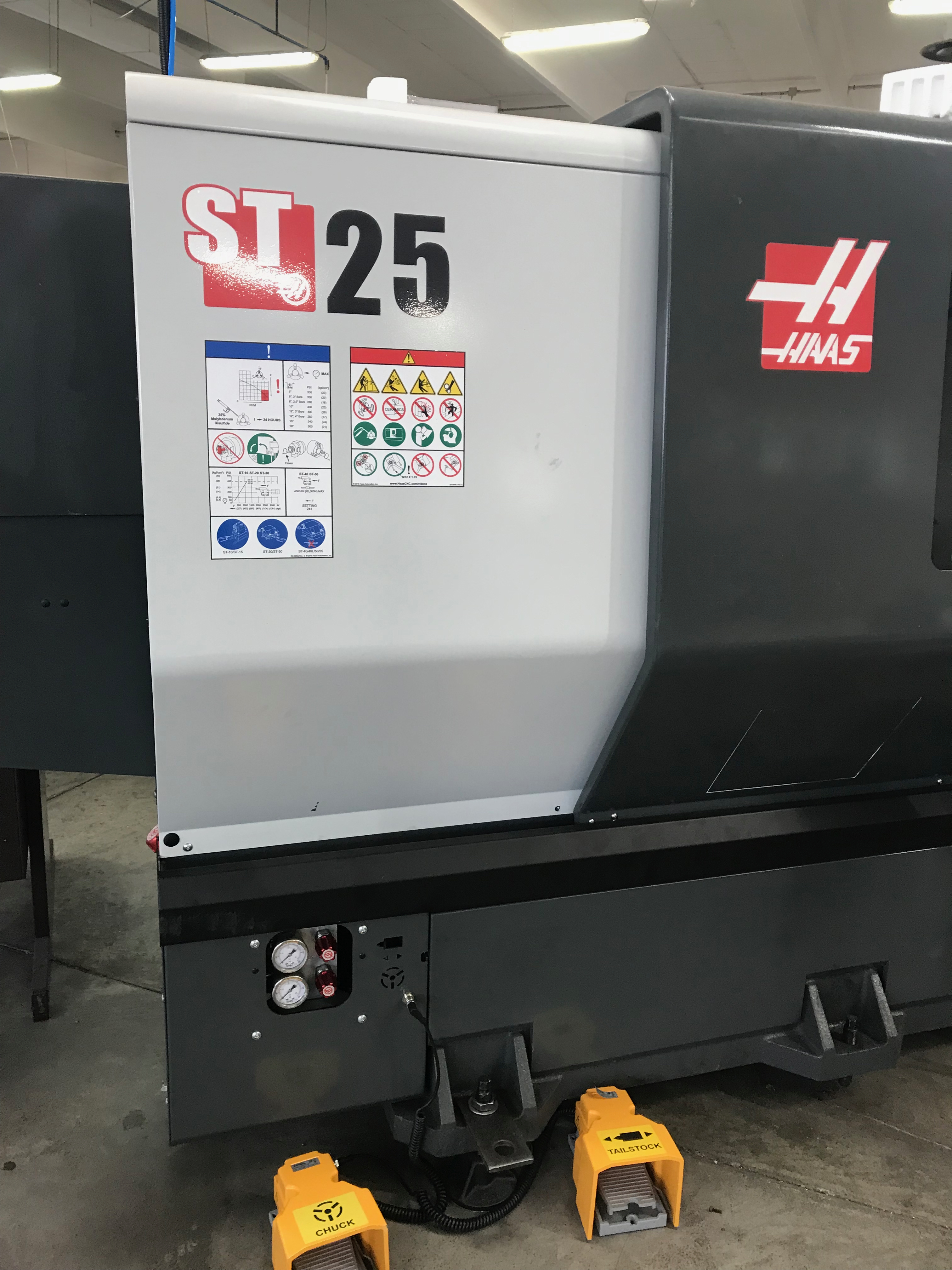 Tornio HAAS ST25 con utensili motorizzati in vendita - foto 1