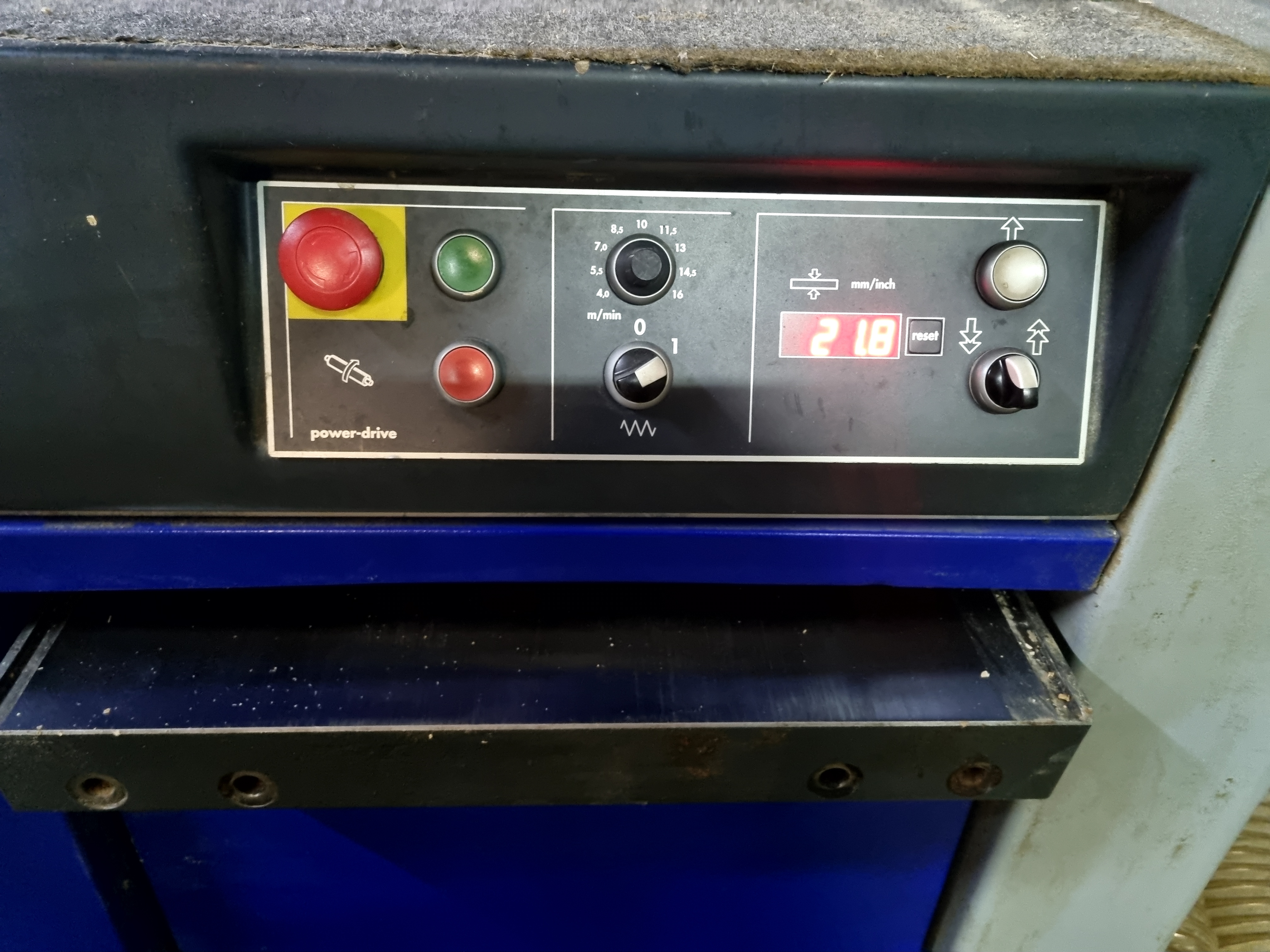 Levigatrice a nastro largo Felder FW 950 C  in vendita - foto 2