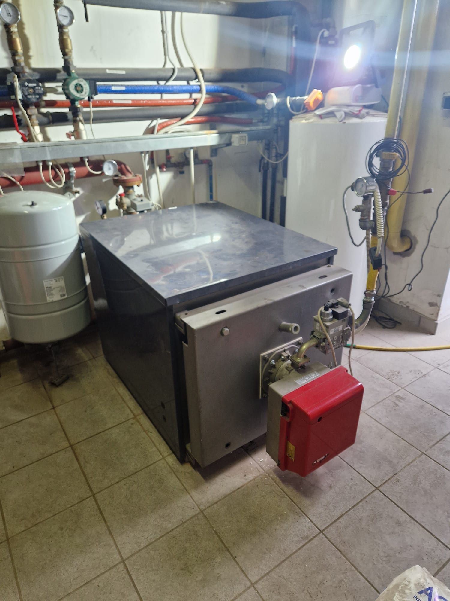 CALDAIE INDUSTRIALI RIELLO USATE in vendita - foto 2