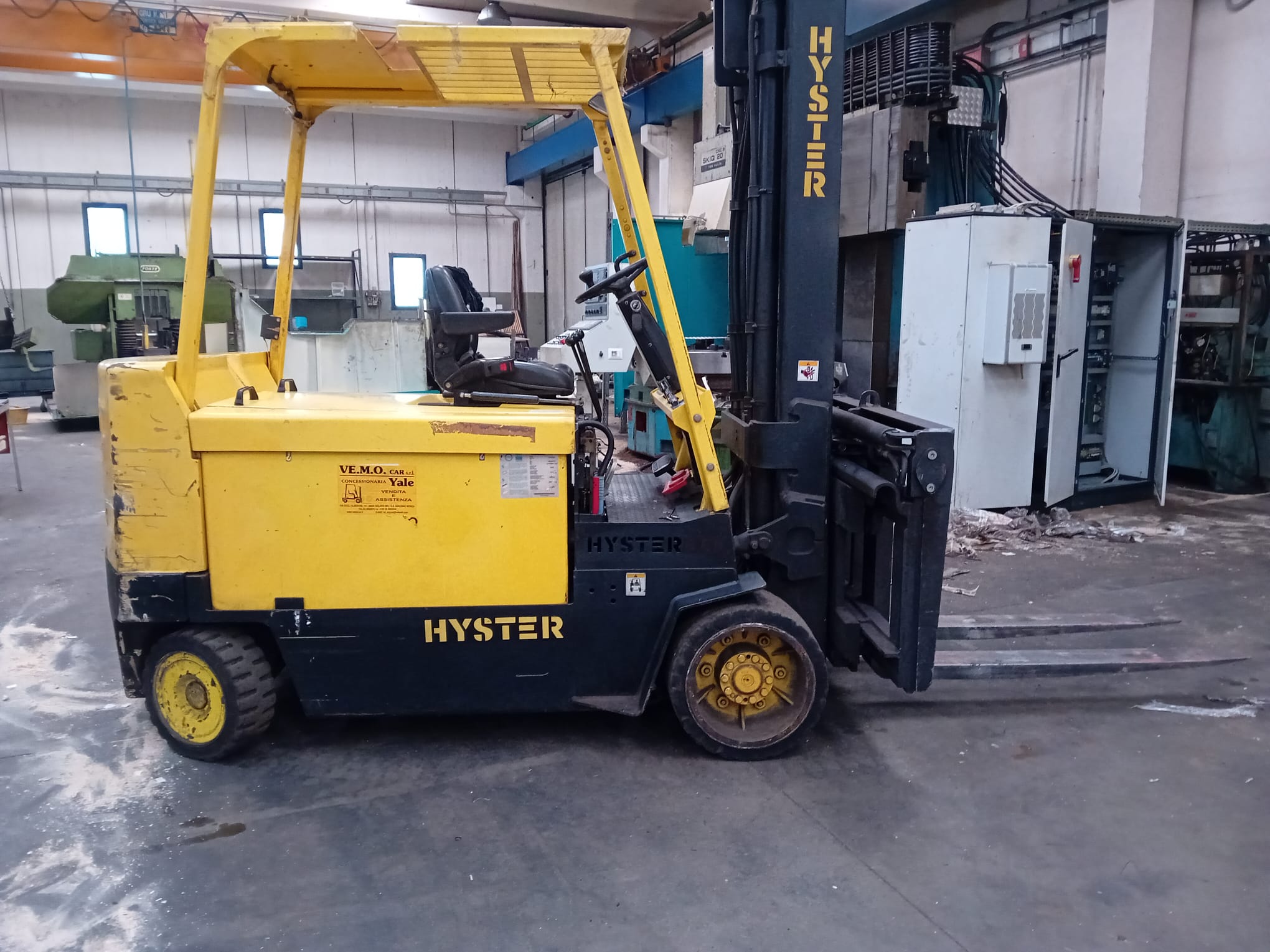 Carrelli elevatori in vendita