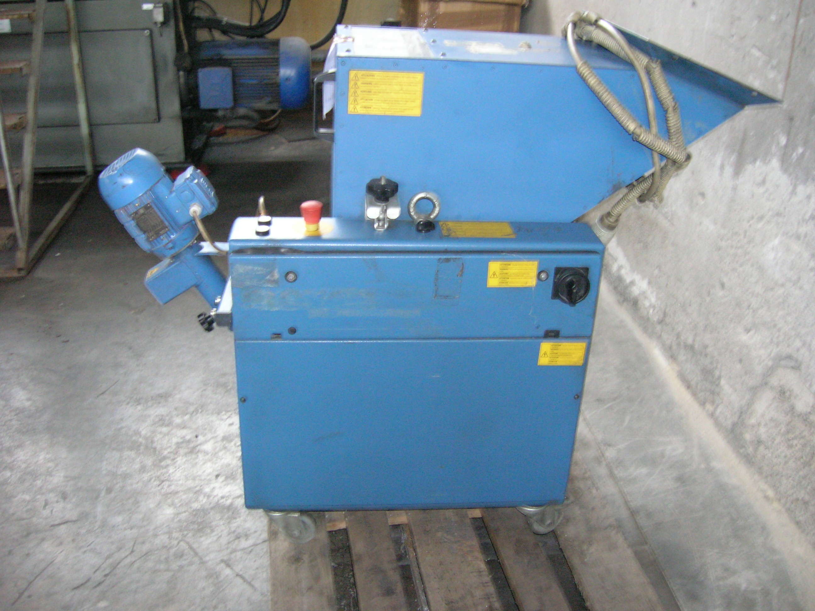 STOCK ATTREZZATURE AUSILIARIE STAMPAGGIO PLASTICA  in vendita - foto 2