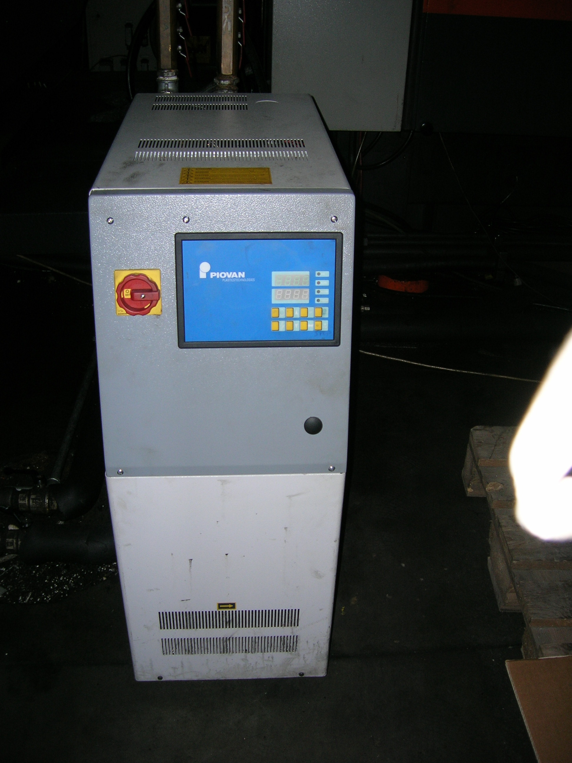 STOCK ATTREZZATURE AUSILIARIE STAMPAGGIO PLASTICA  in vendita - foto 3