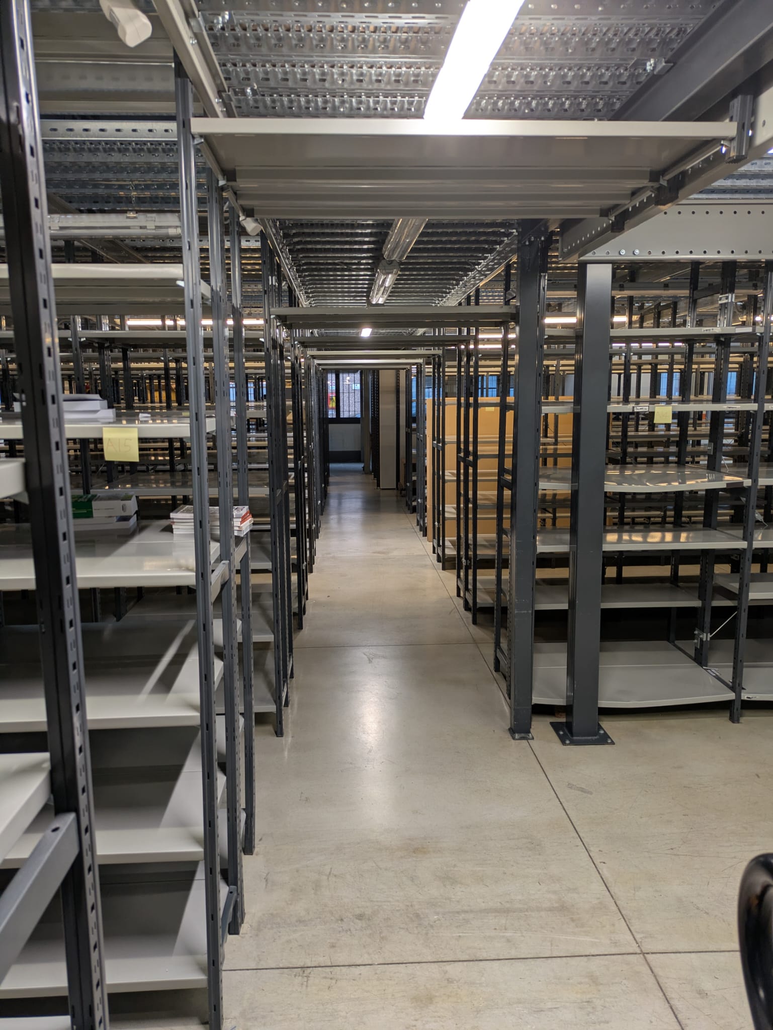 Impianto scaffalature metalliche con soppalco in vendita - foto 6