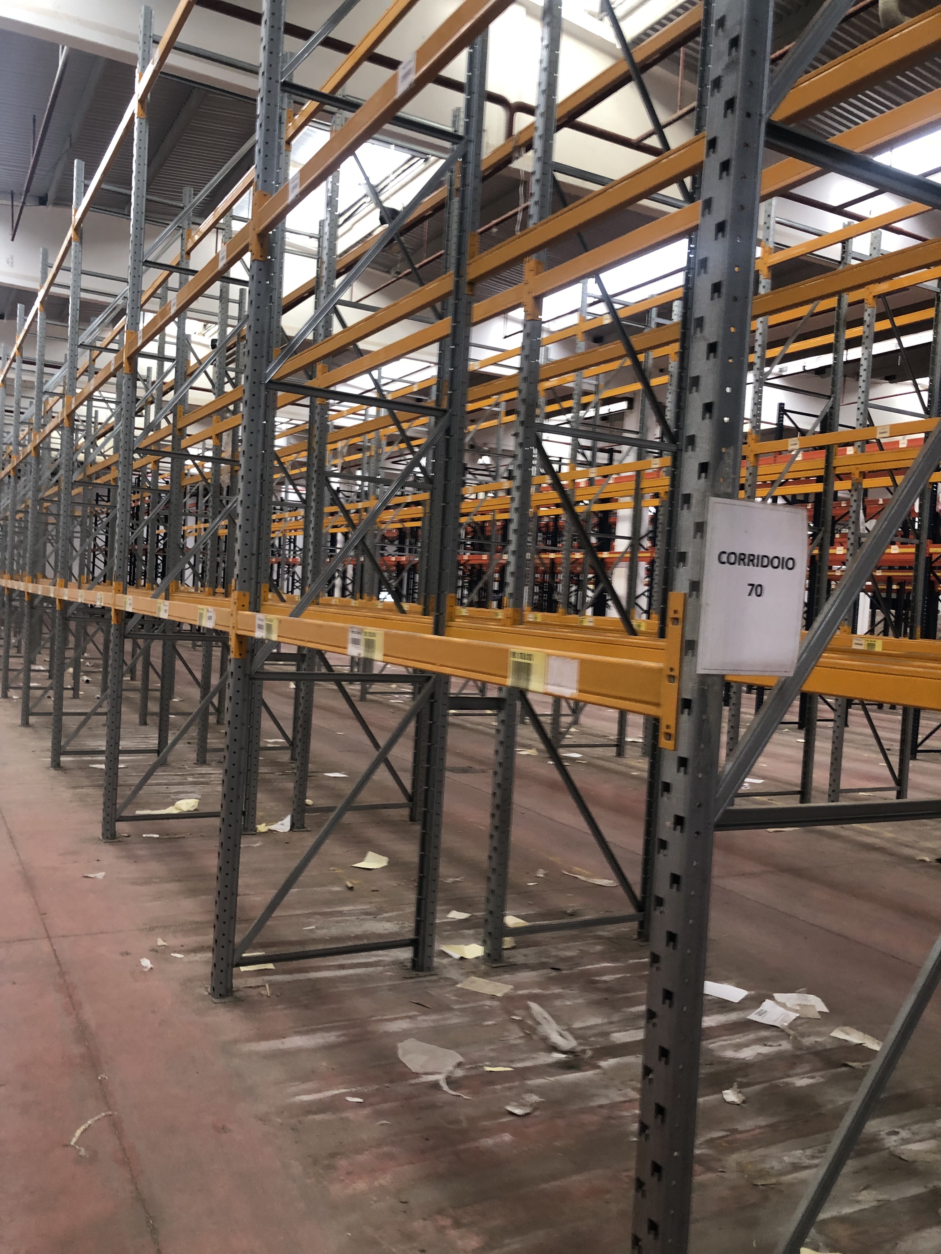 Scaffalature in vendita