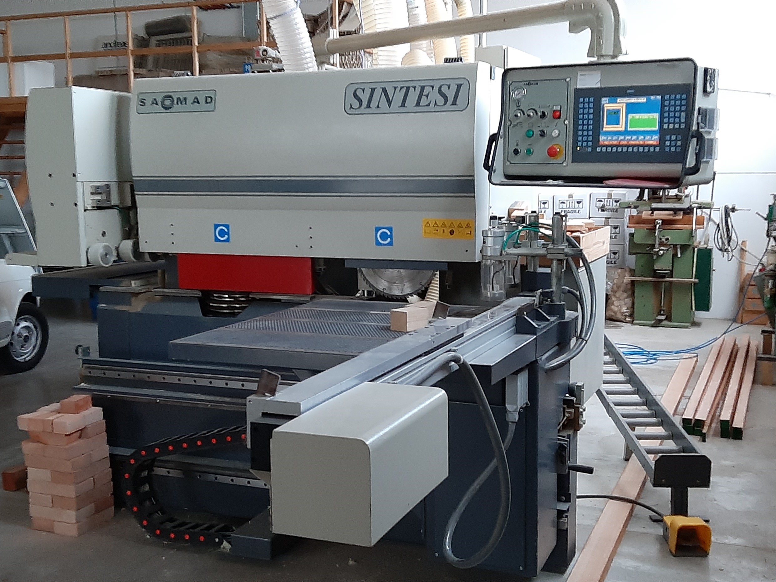 Centro di lavoro SAOMAD in vendita - foto 2