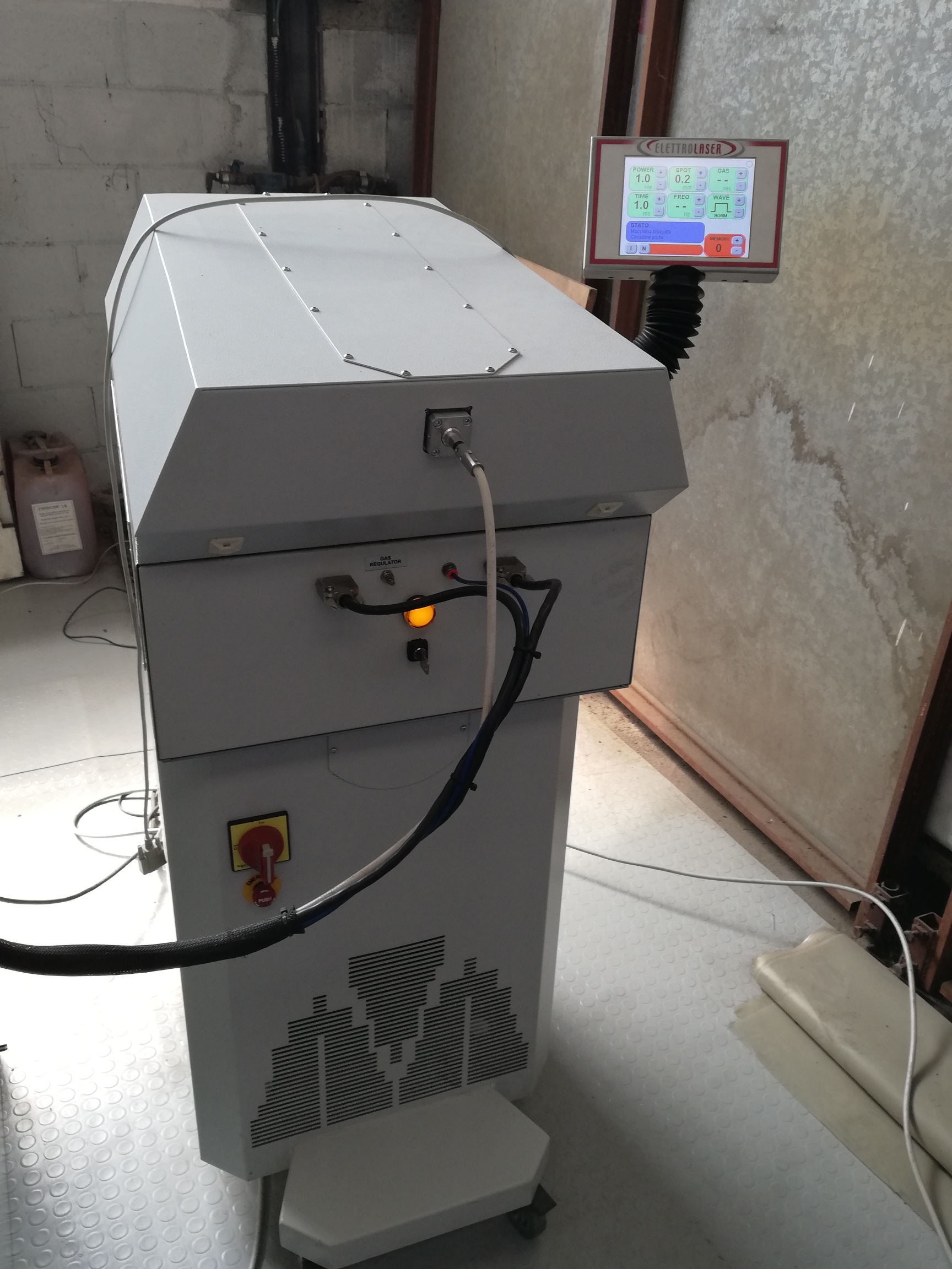 Impianto saldatura laser semiautomatico/manuale in vendita - foto 1
