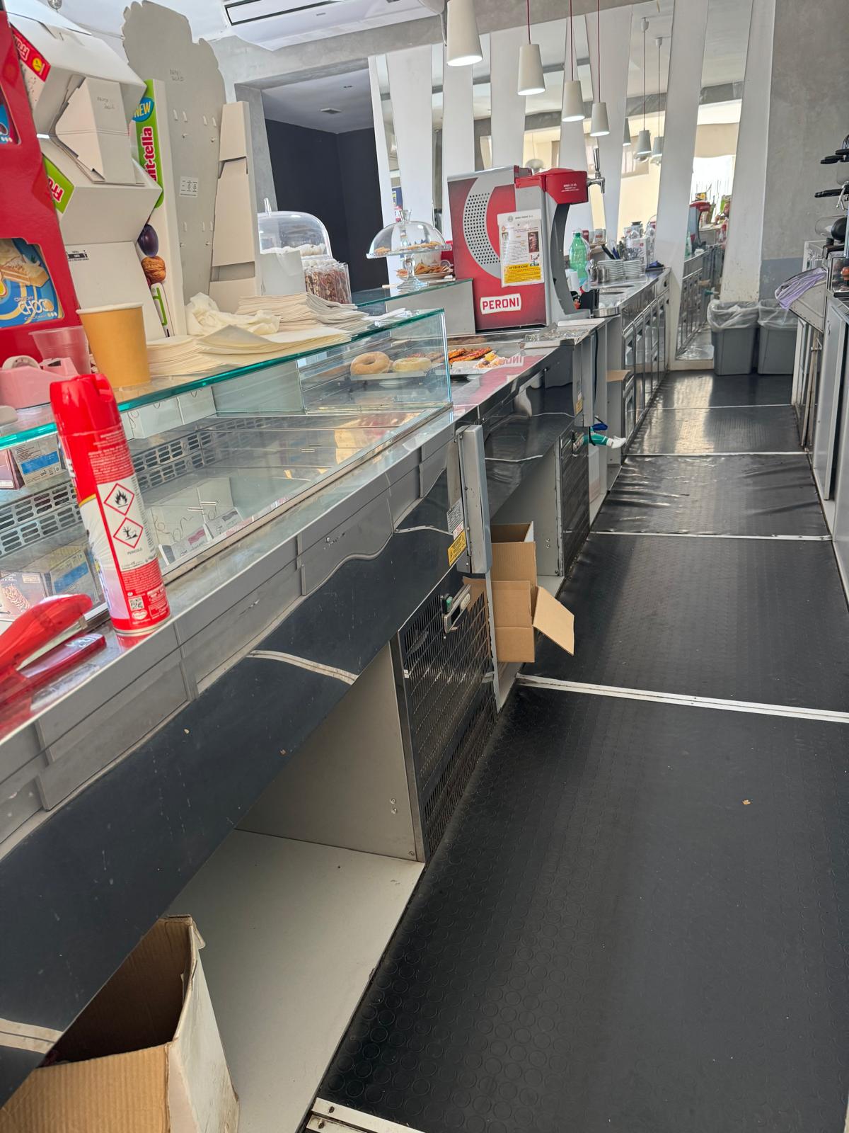 Bancone bar DeBlasi in ottime condizioni in vendita - foto 7