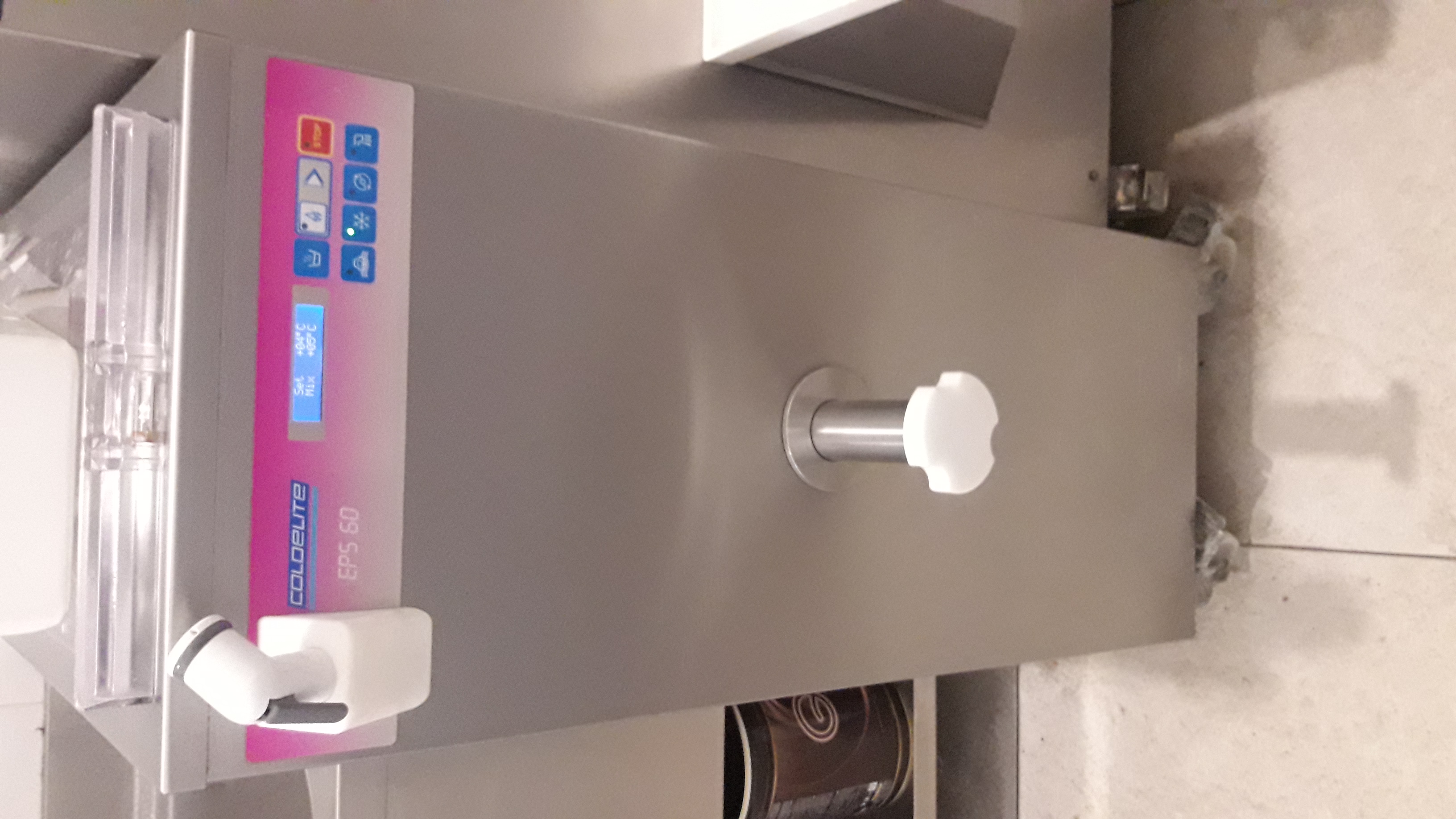  Vendo Laboratorio Gelateria  in vendita - foto 10