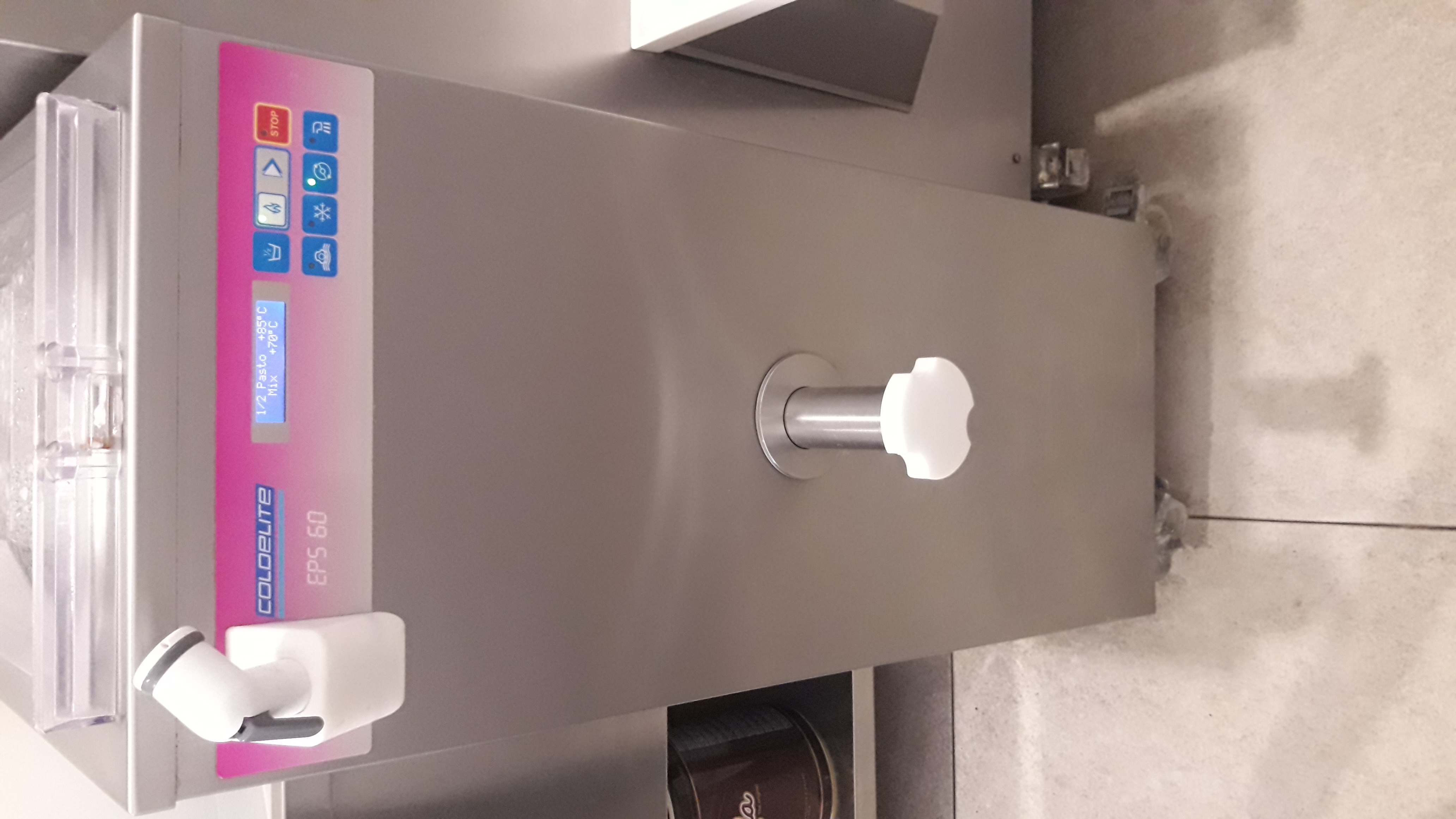 Gelateria completa  in vendita - foto 4
