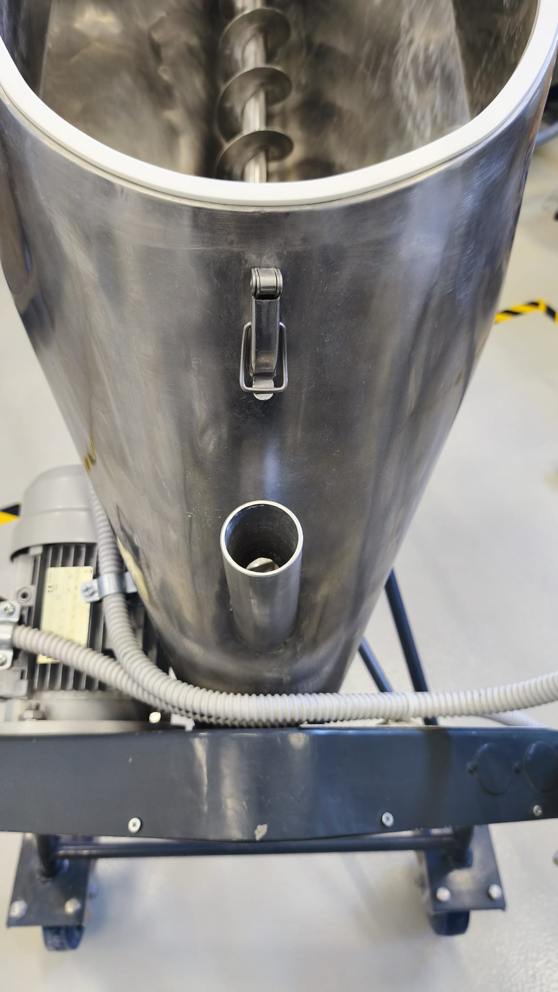 Mixer, mescolatore a coclea per polveri in vendita - foto 5