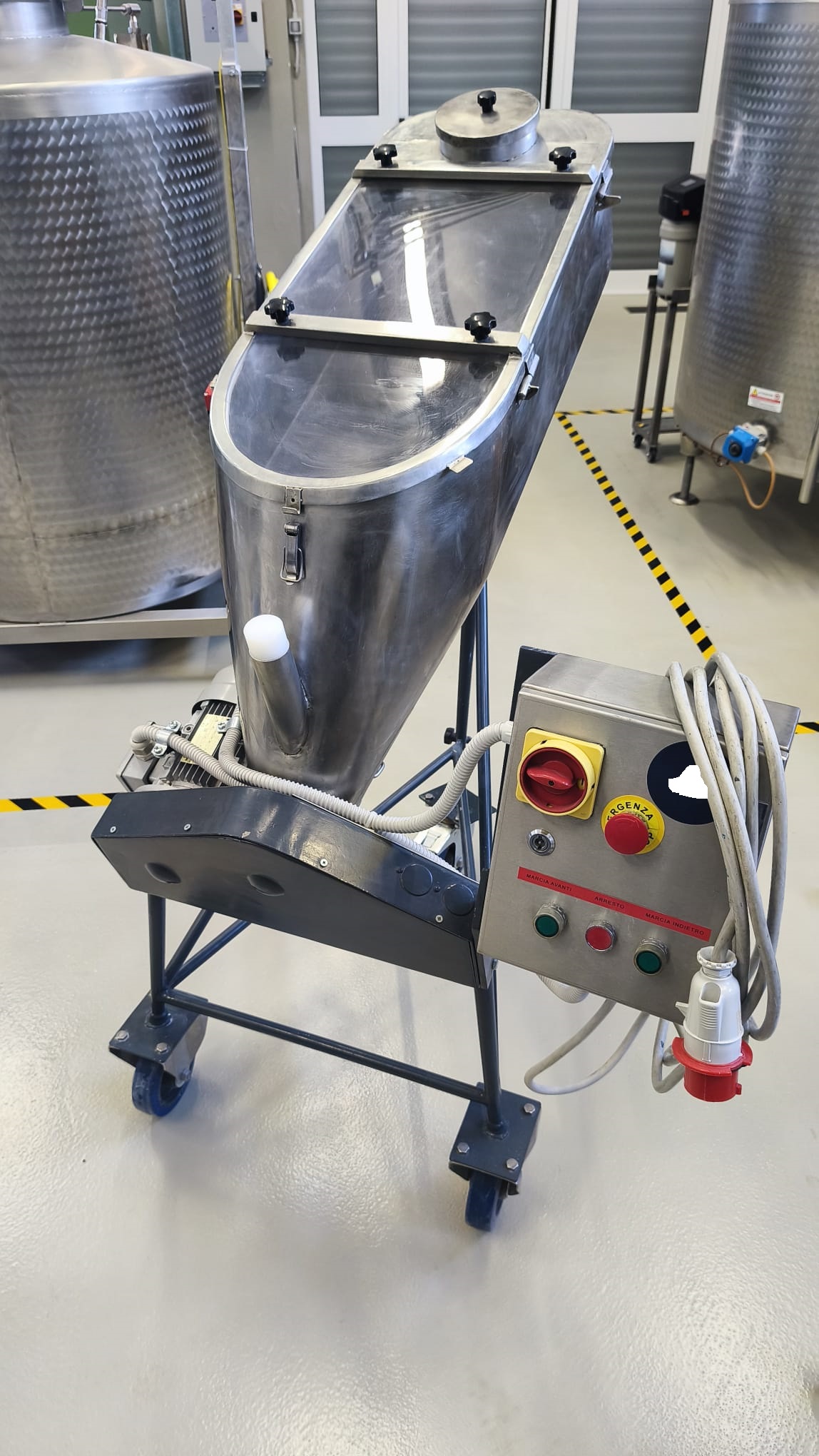 Mixer, mescolatore a coclea per polveri in vendita - foto 1