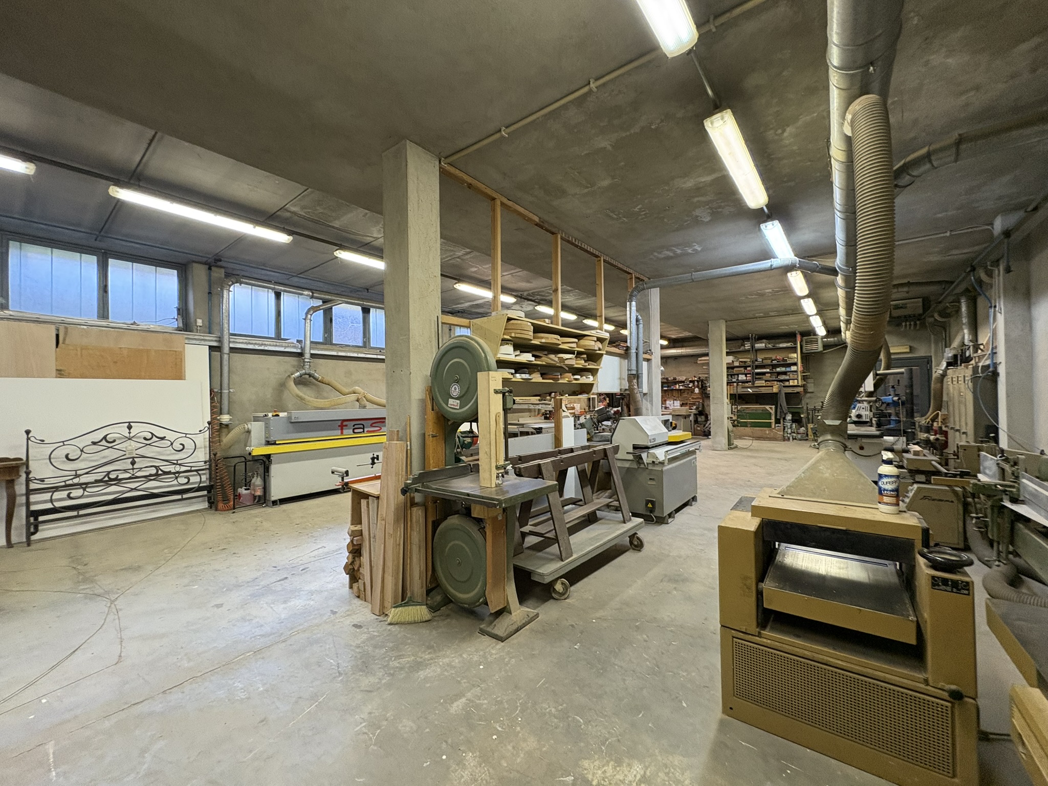 Vendo attività falegnameria e immobili in vendita - foto 1