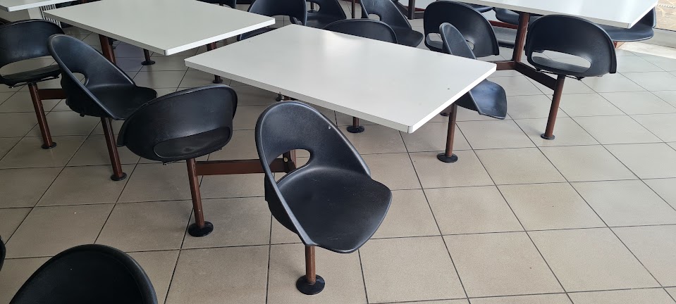 Tavoli mensa completi di sedie in vendita - foto 1