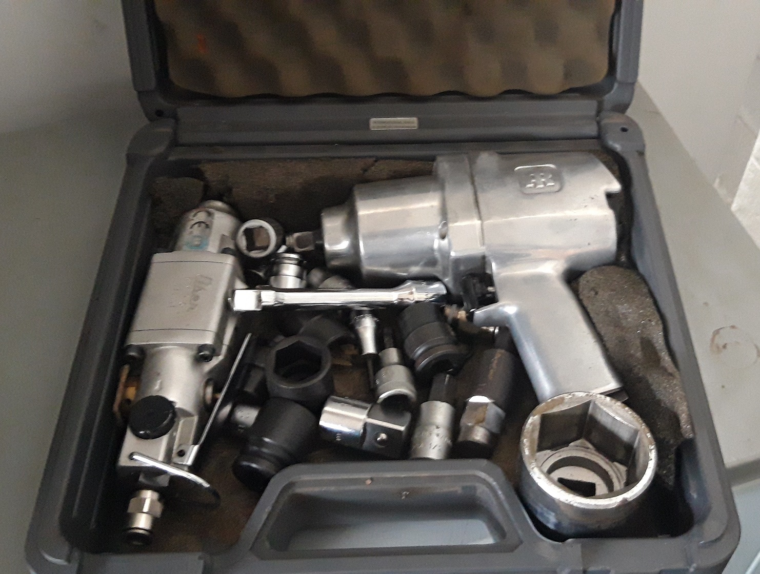 Intero lotto di attrezzatura in vendita - foto 5