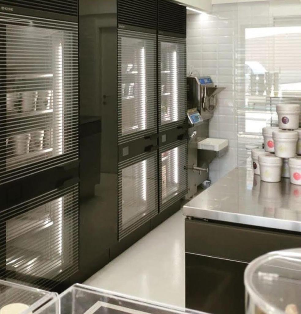 Attrezzature per gelateria di design completa in vendita - foto 4