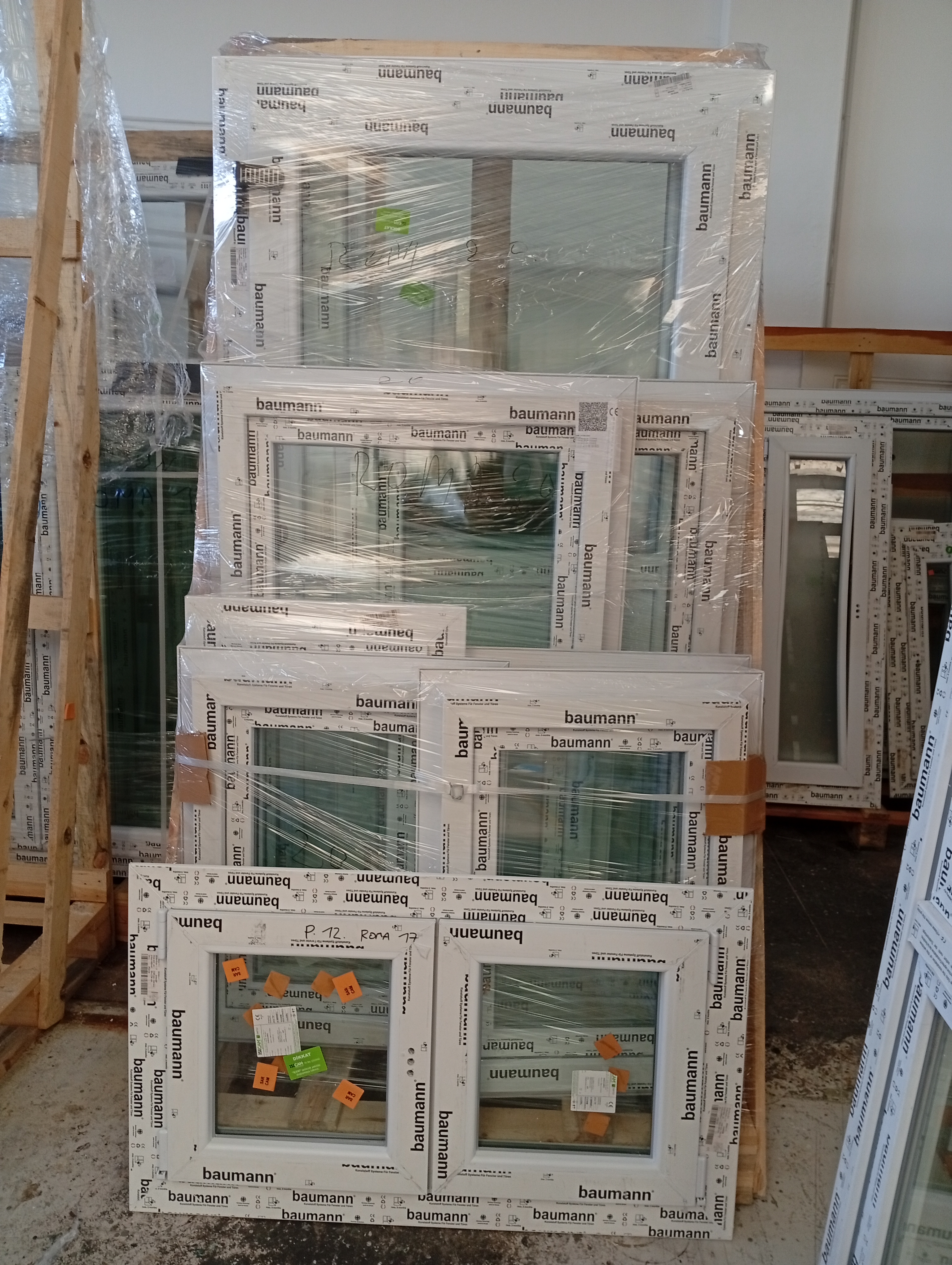 Finestre e portoncini in PVC in vendita - foto 3