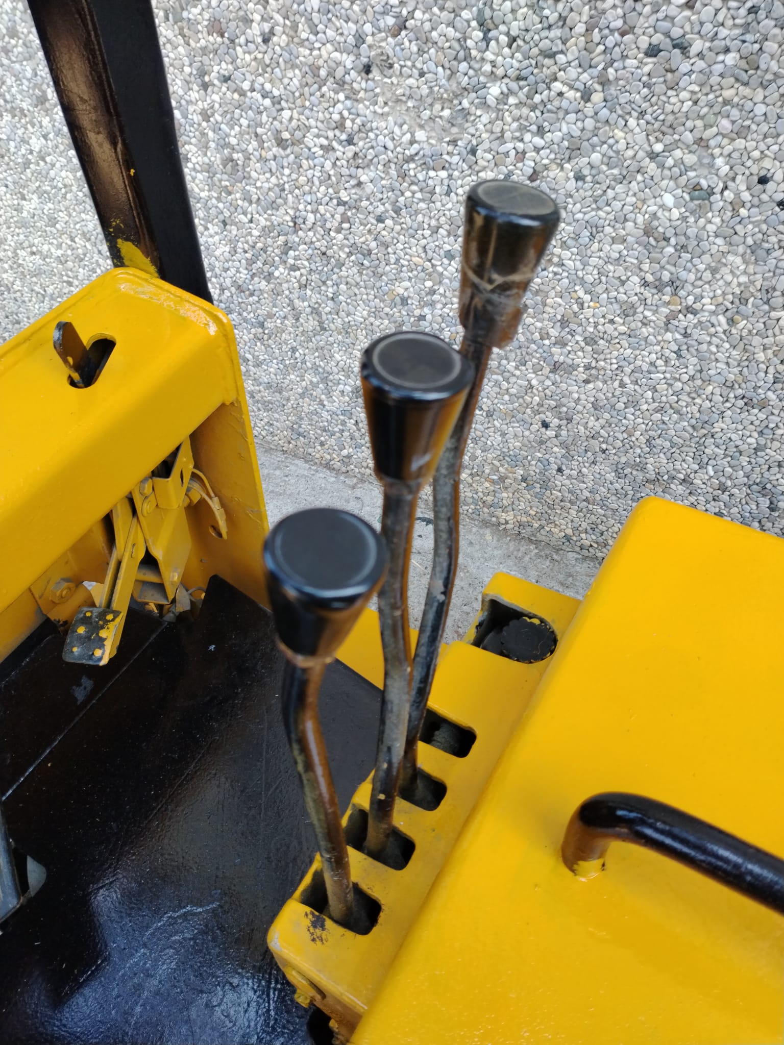 CARRELLO ELEVATORE MULETTO CATERPILLAR F35 in vendita - foto 5