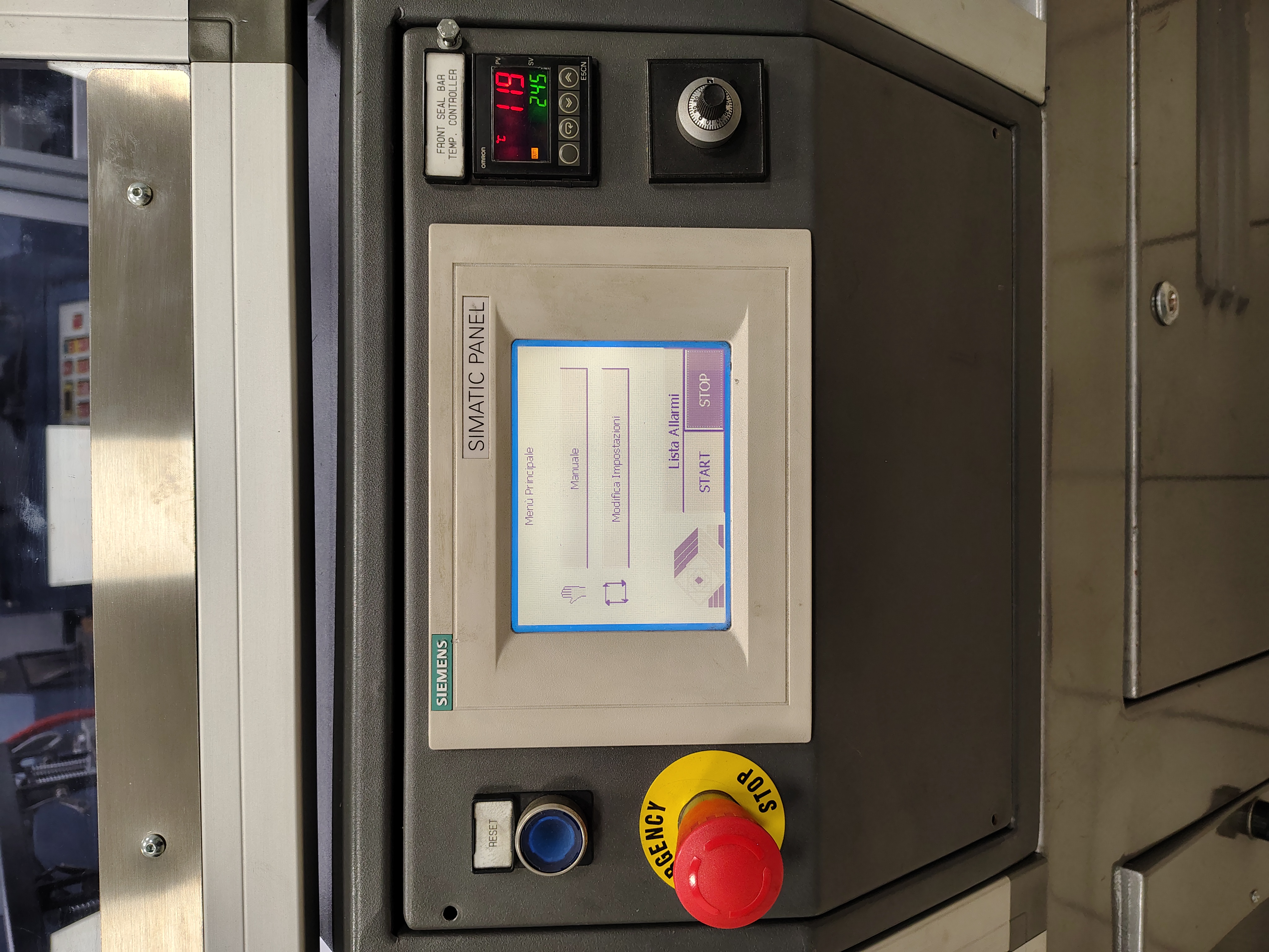 CONFEZIONATRICE AUTOMATICA CON SALDATURA IN CONTINUO  in vendita - foto 2