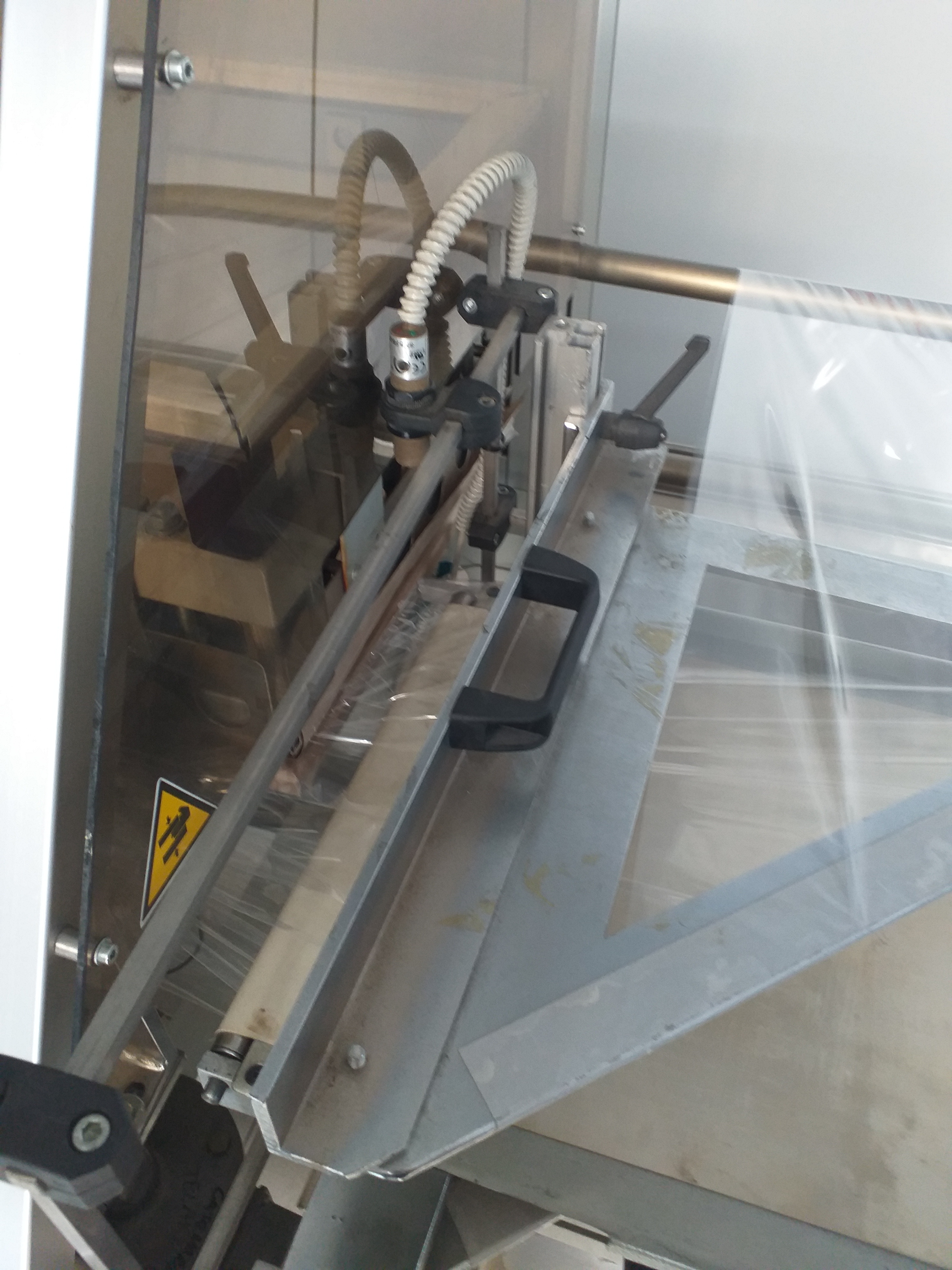 CONFEZIONATRICE AUTOMATICA in vendita - foto 4