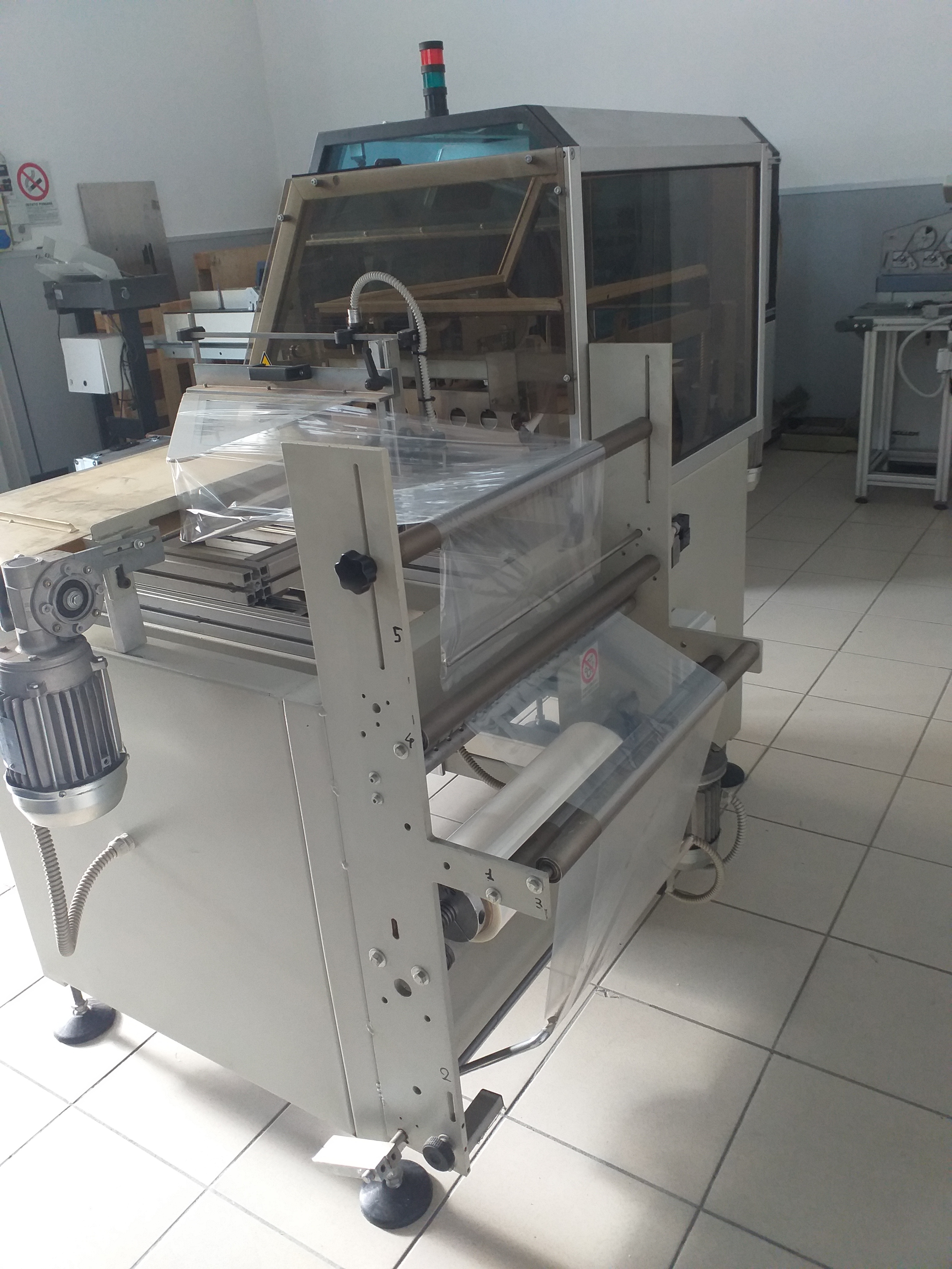 CONFEZIONATRICE AUTOMATICA in vendita - foto 5