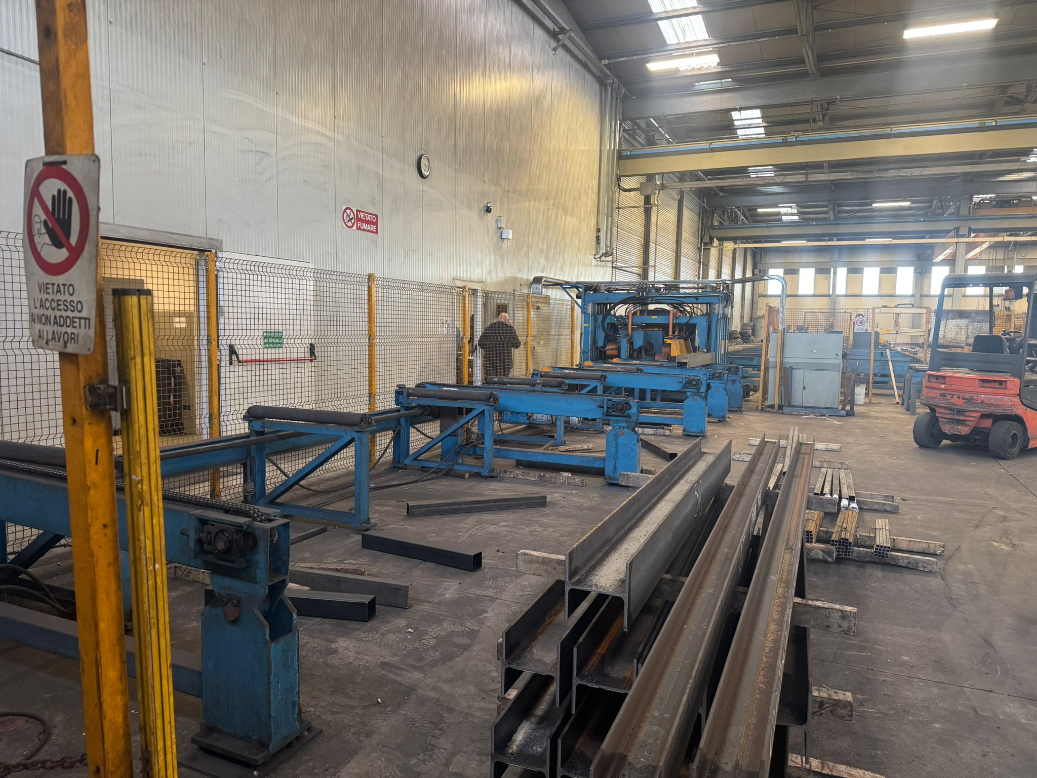 IMPIANTO DI PUNZONATURA TRAVI, UPN, ANGOLARI E PIATTI in vendita - foto 4