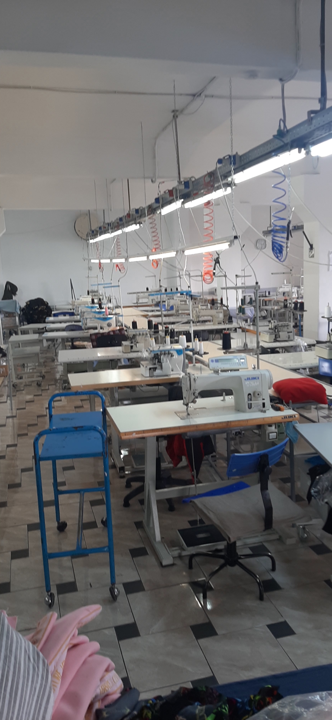 Produzione abbigliamento in vendita - foto 2