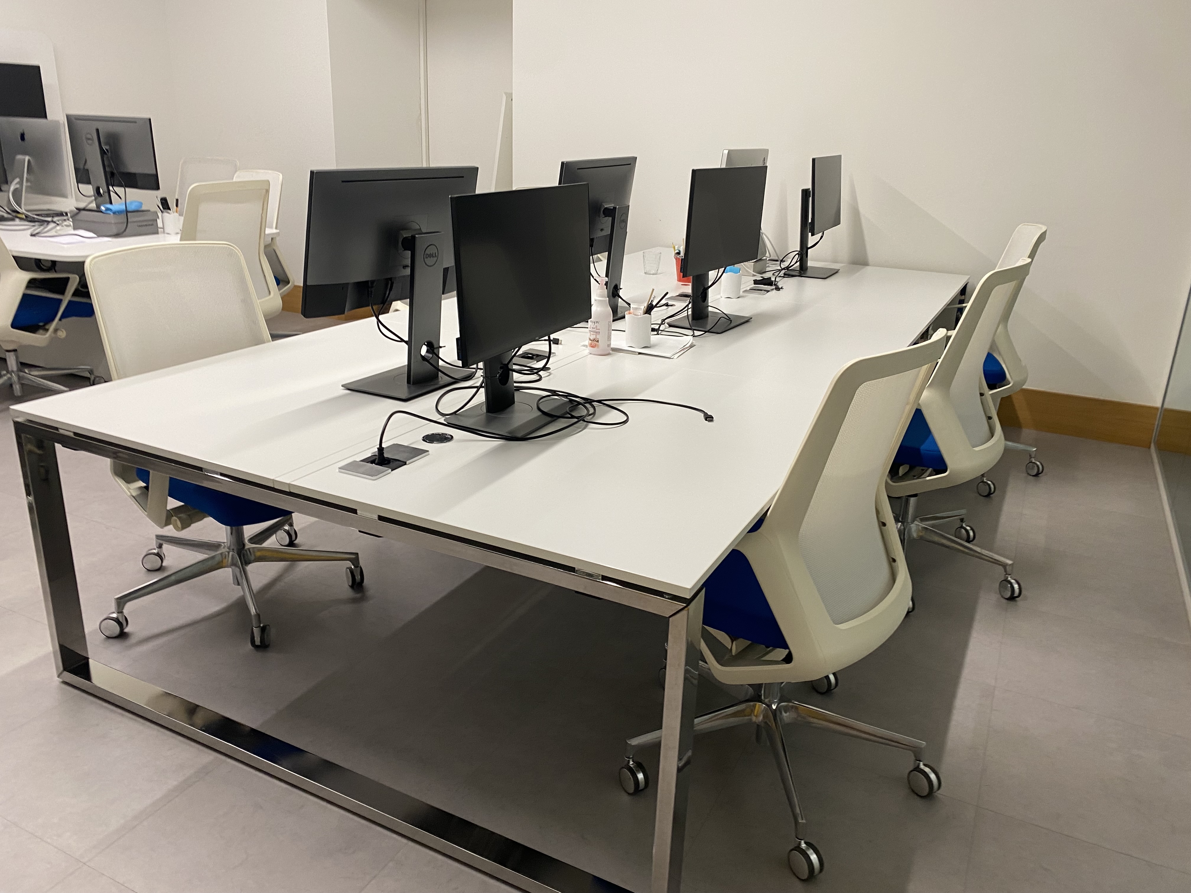 Vendo postazioni ufficio da 2/4/6 postazioni in vendita - foto 3