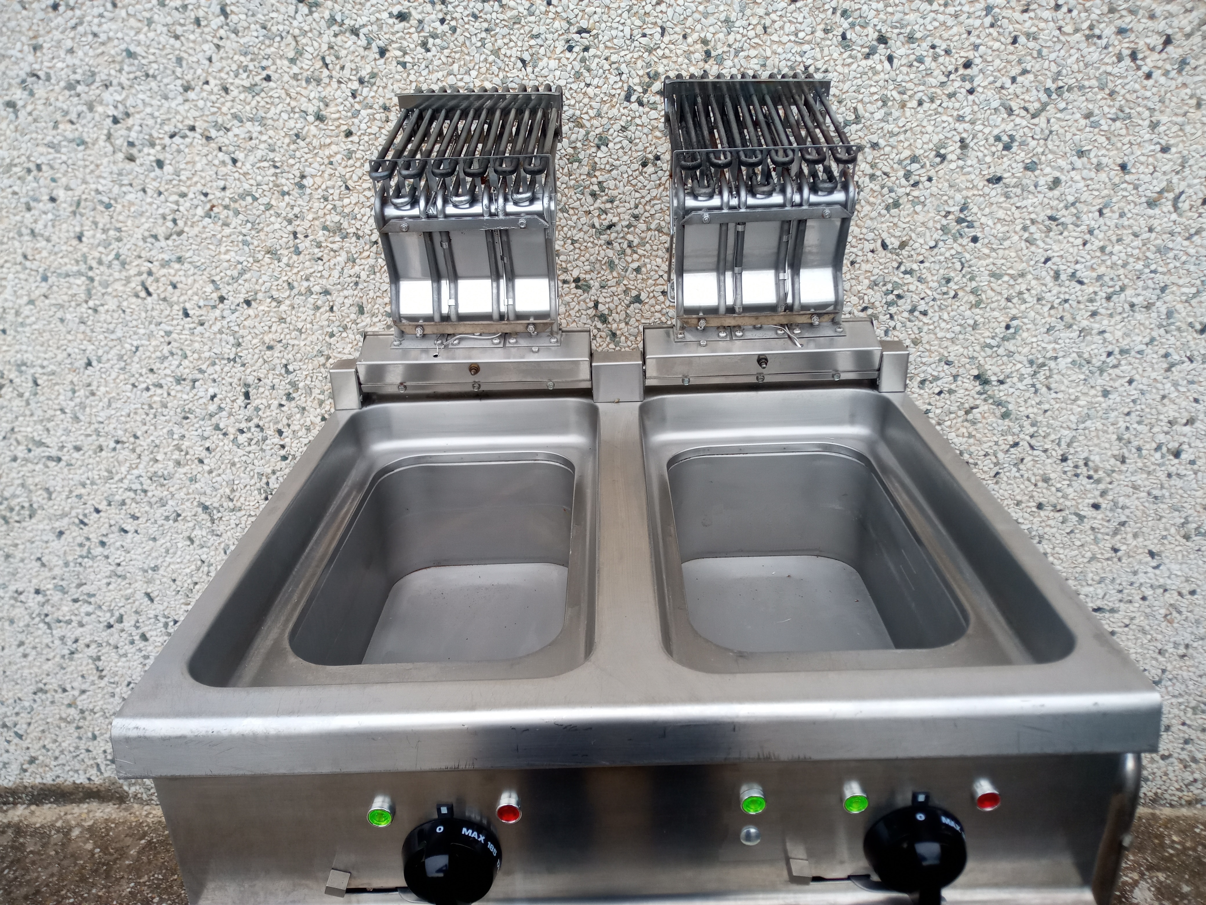 Friggitrice due vasche 2x26 litri 8+8kw elettrica in vendita - foto 6