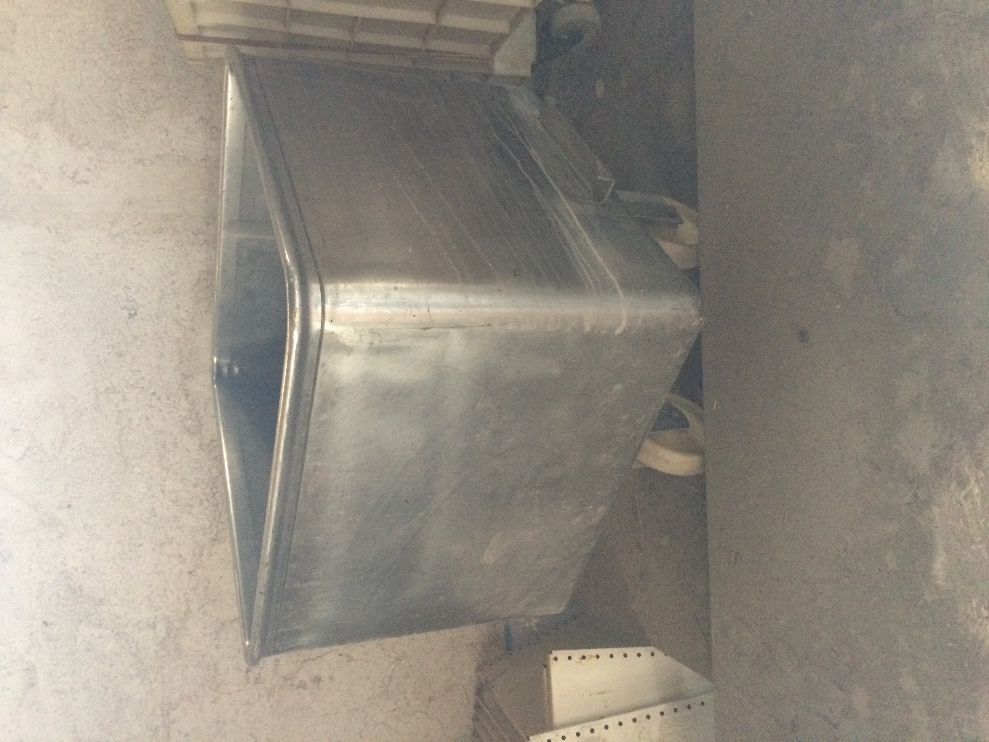 carrello in acciaio inox con vassoi in acciaio inox in vendita - foto 1